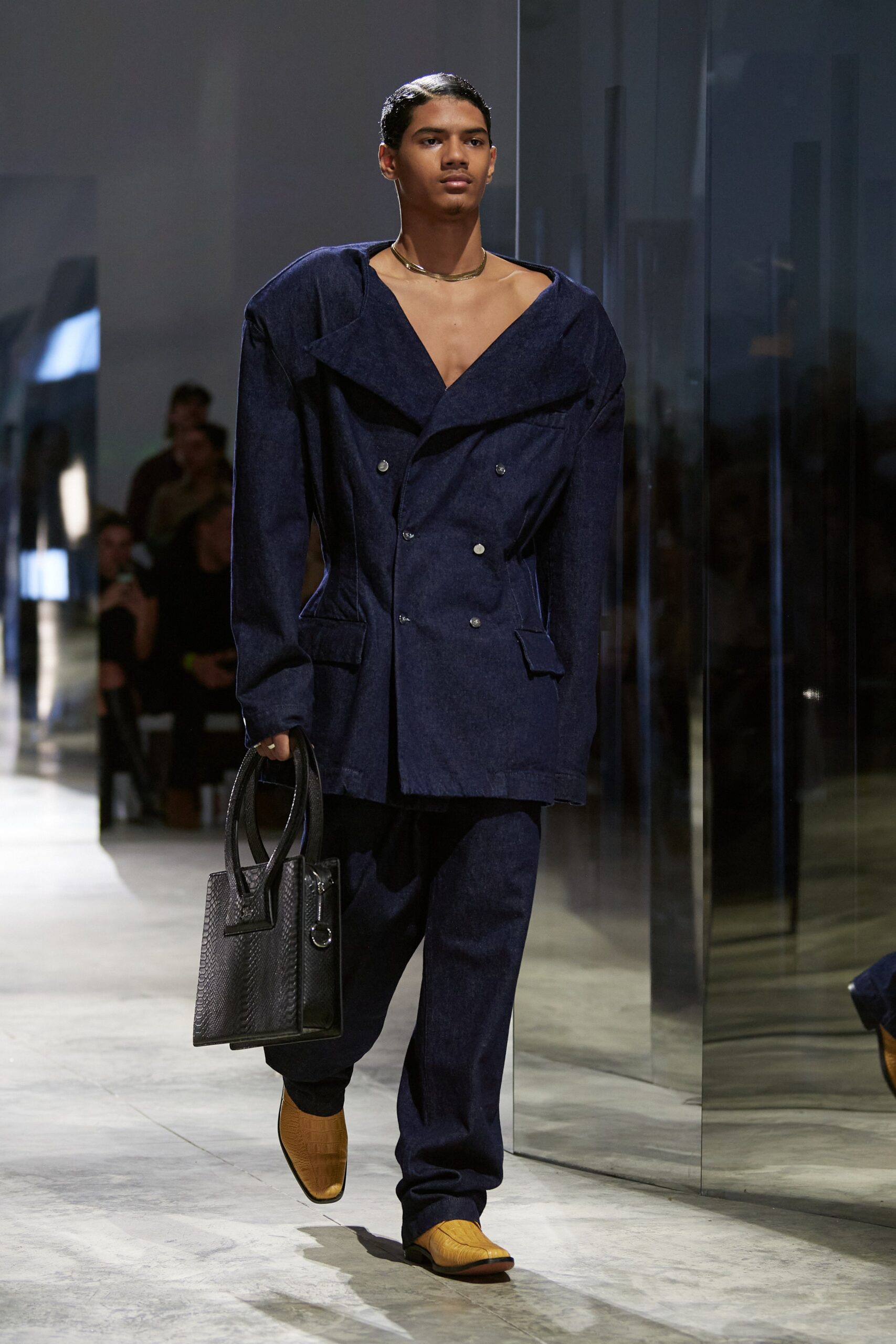 Luar F/W 23 Look 49