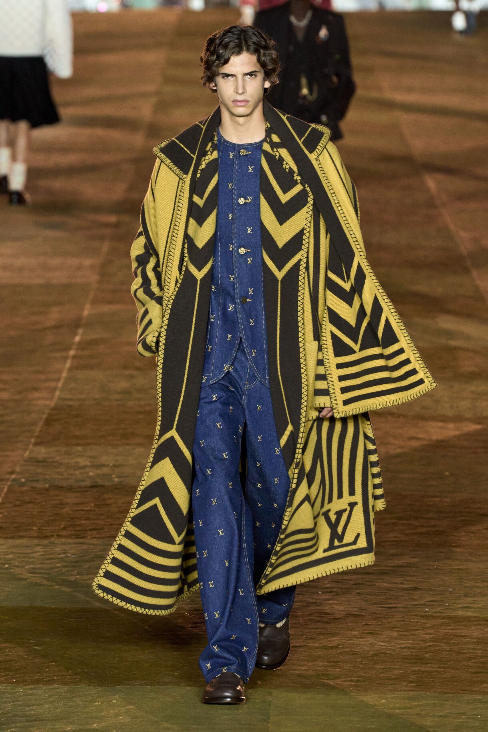Louis Vuitton S/S 24 Menswear Look 52