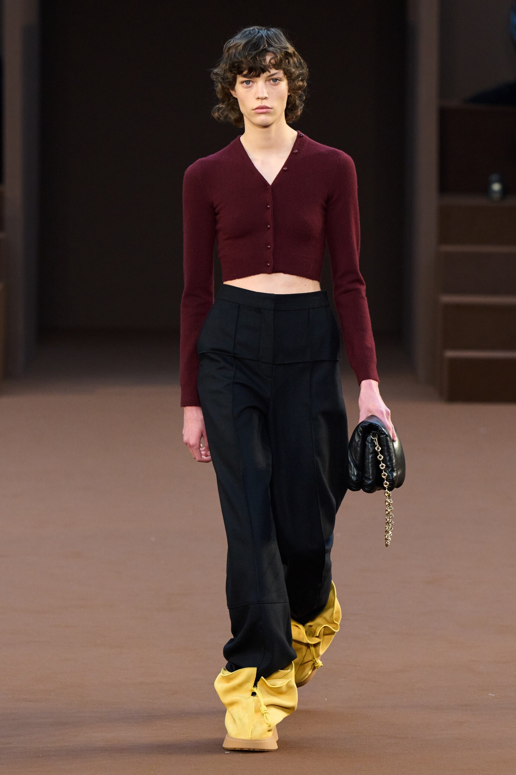 Loewe F/W 22 Look 53