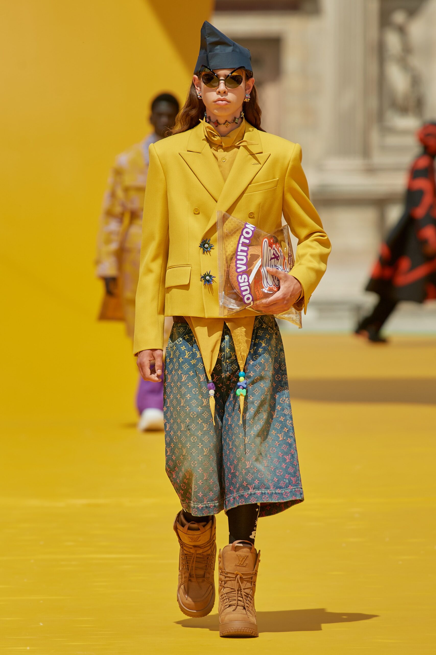 Louis Vuitton S/S 23 Menswear Look 49