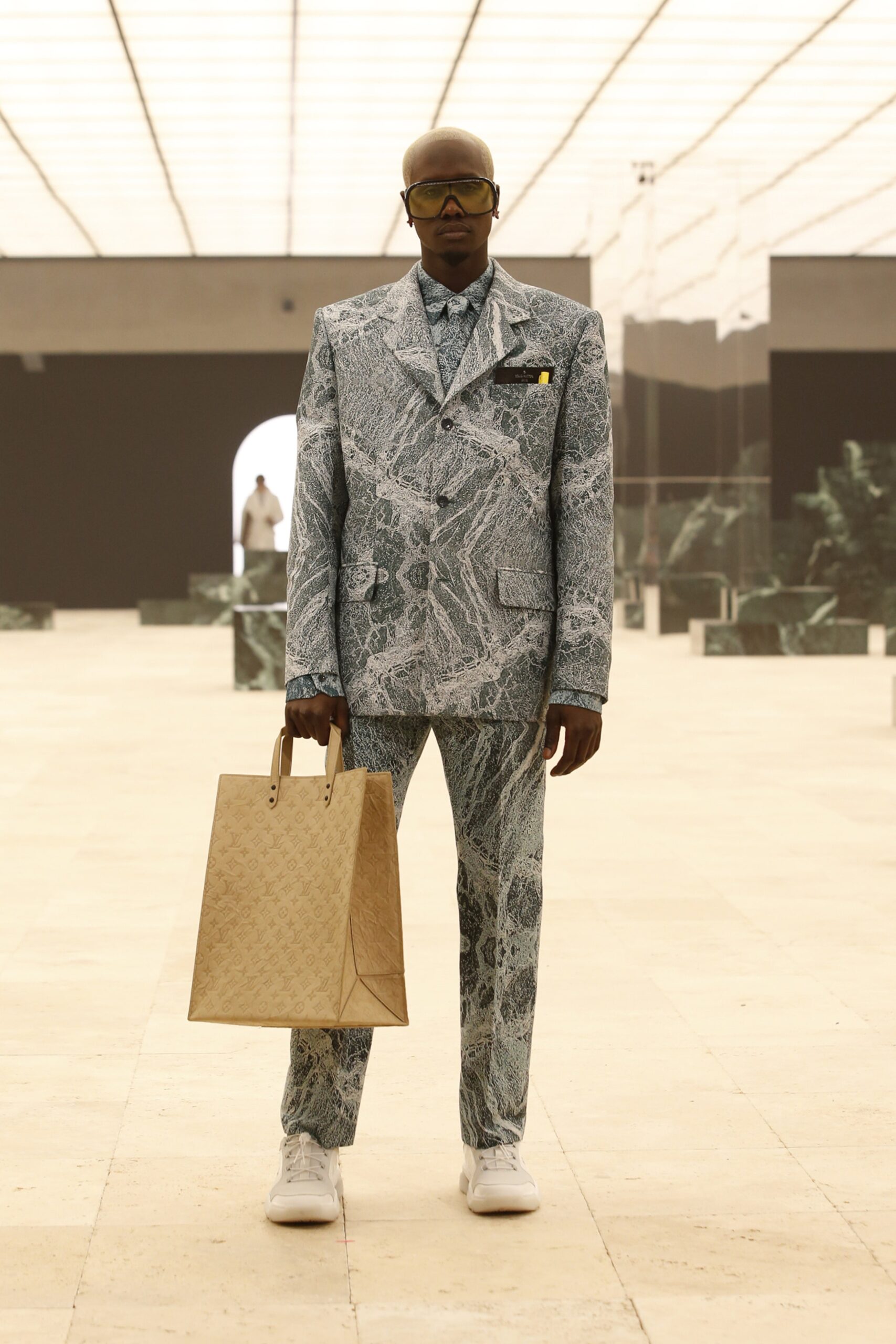 Louis Vuitton F/W 21 Menswear Look 55