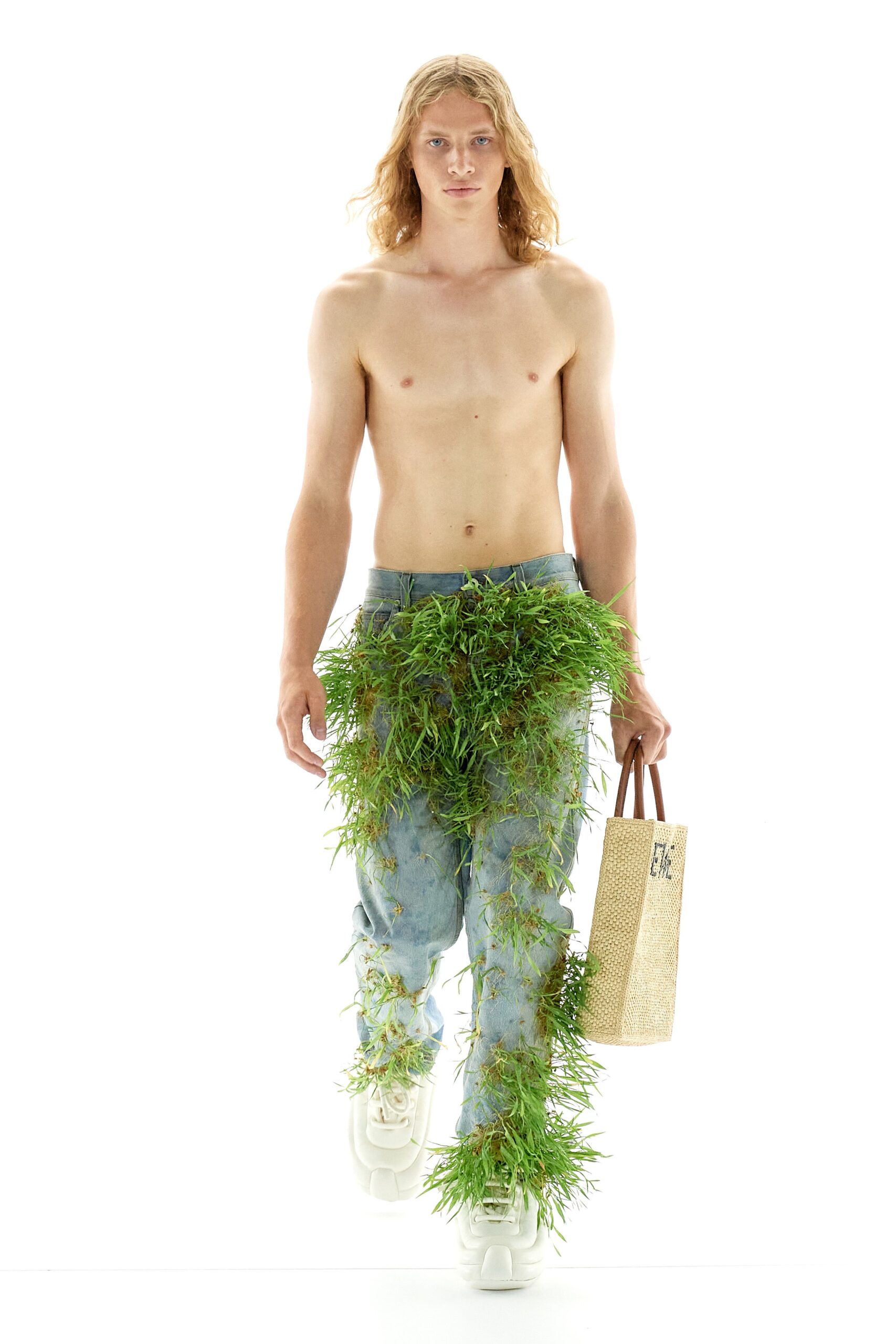 Loewe S/S 23 Menswear Look 56
