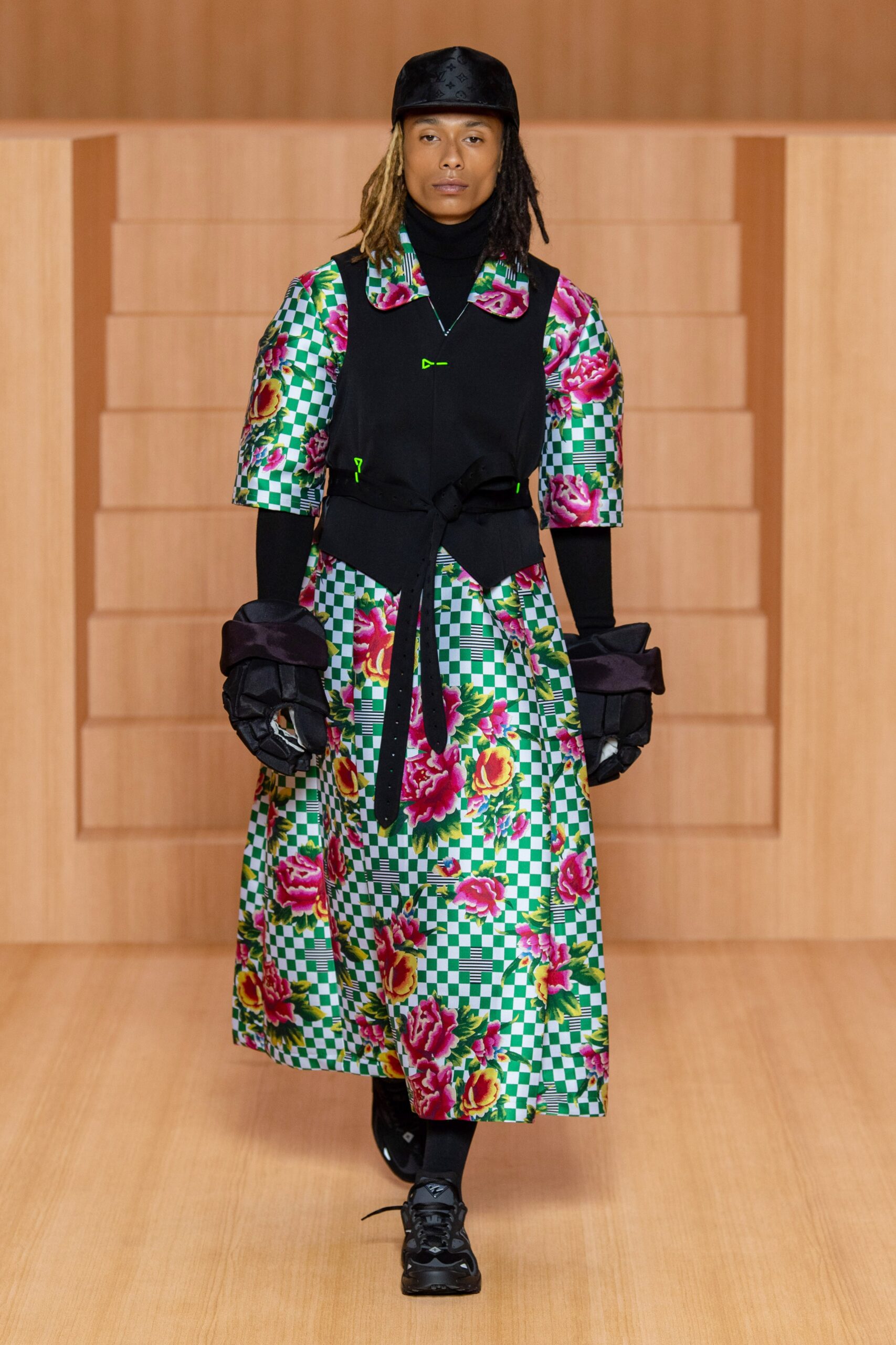 Louis Vuitton S/S 22 Menswear Look 59