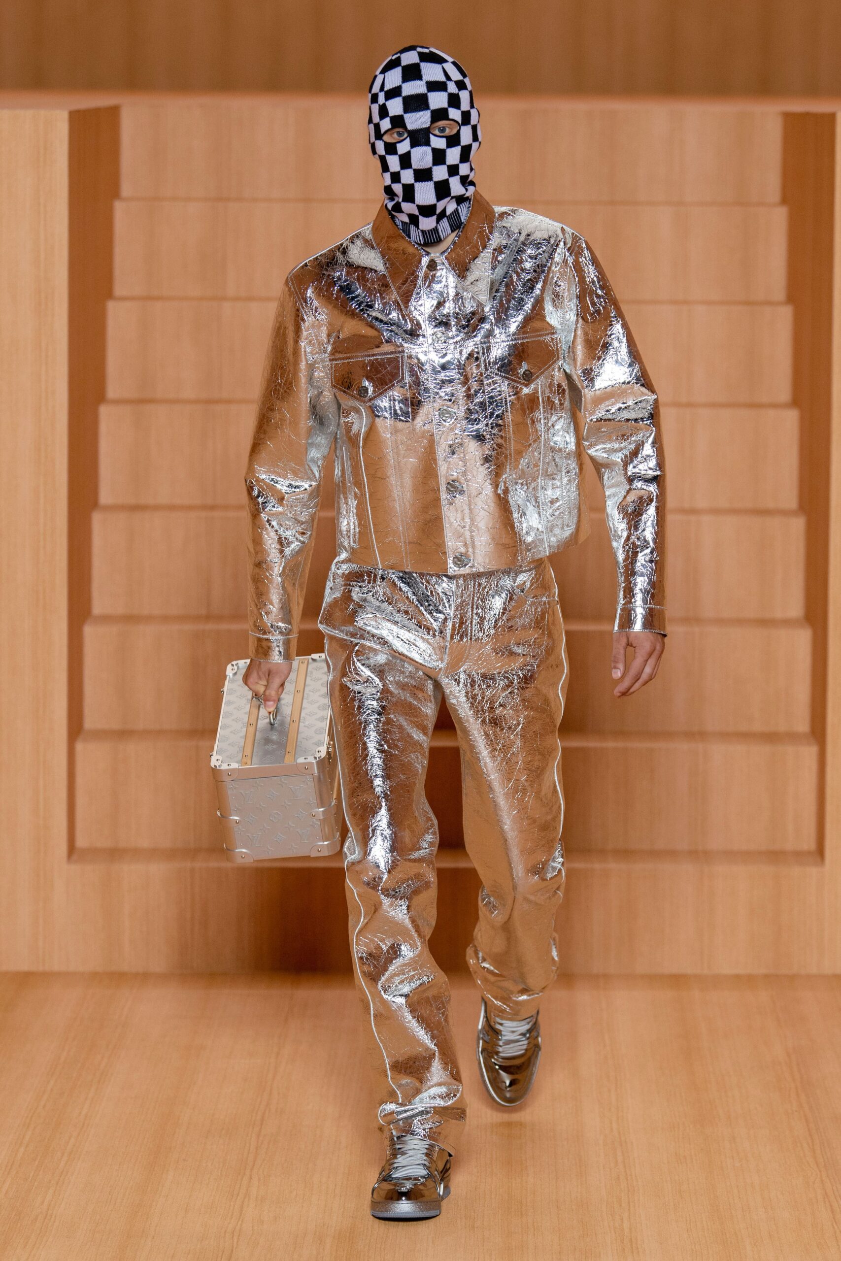 Louis Vuitton S/S 22 Menswear Look 61