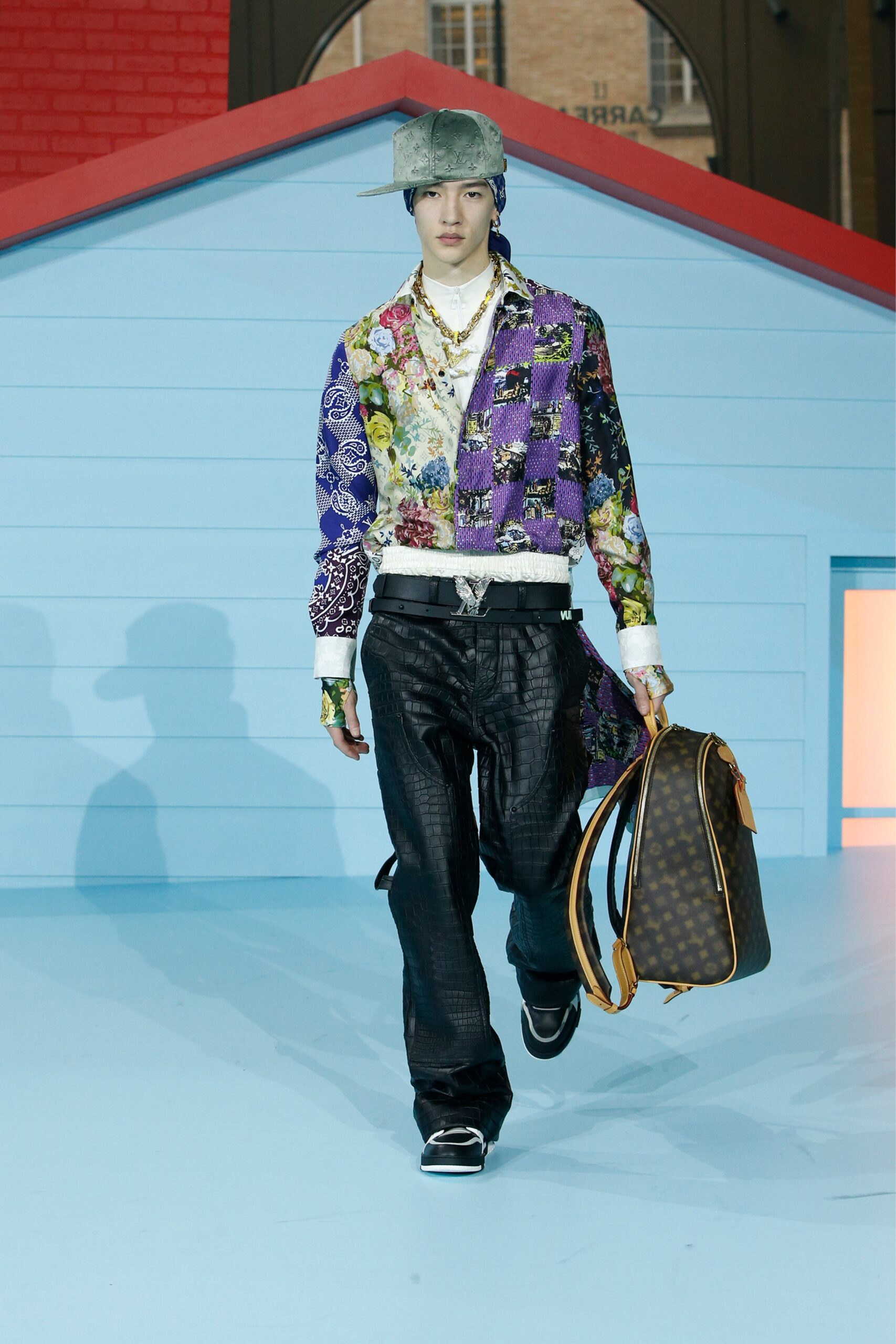 Louis Vuitton F/W 22 Menswear Look 61