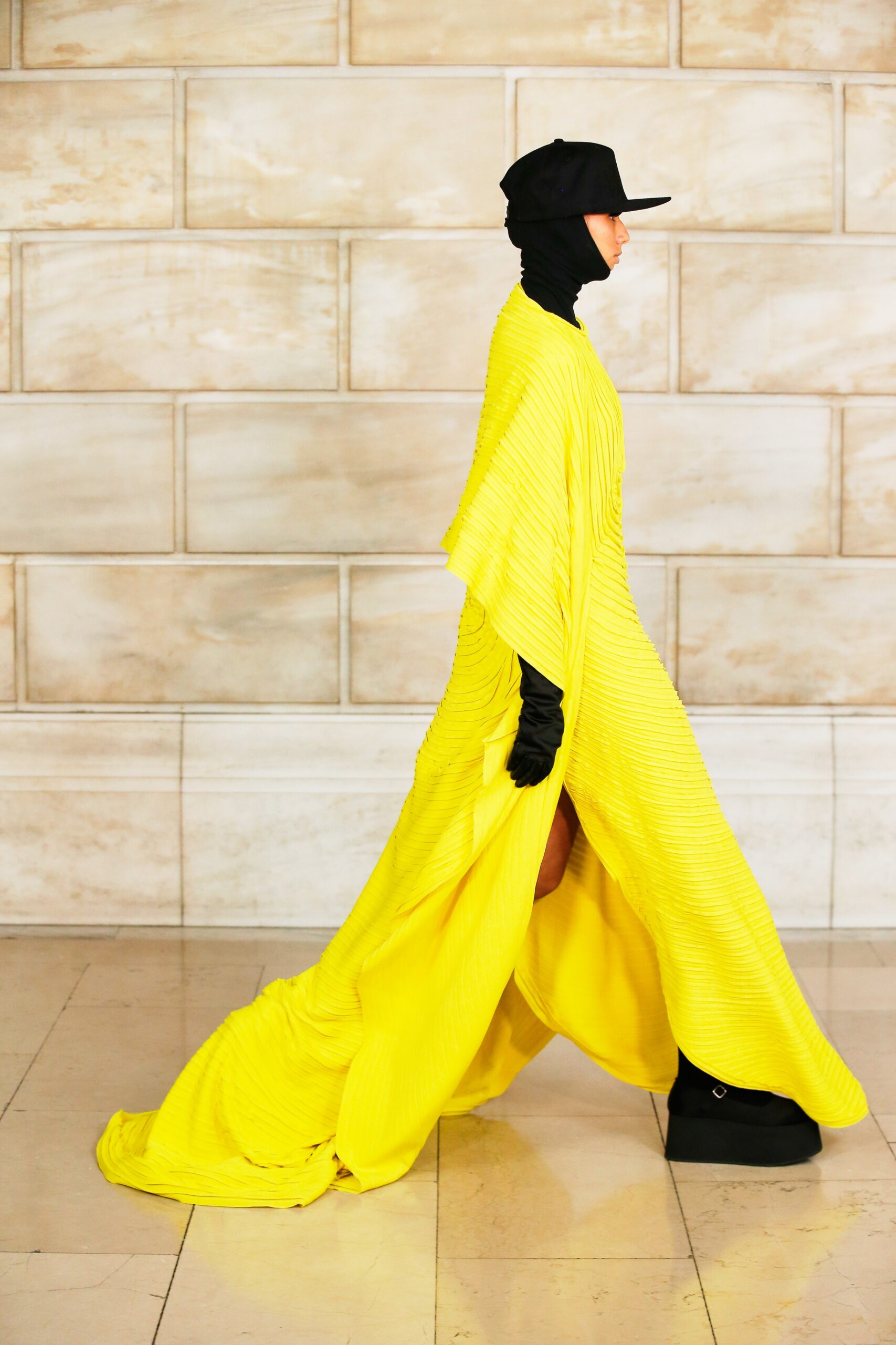 Marc Jacobs F/W 21 Look 69