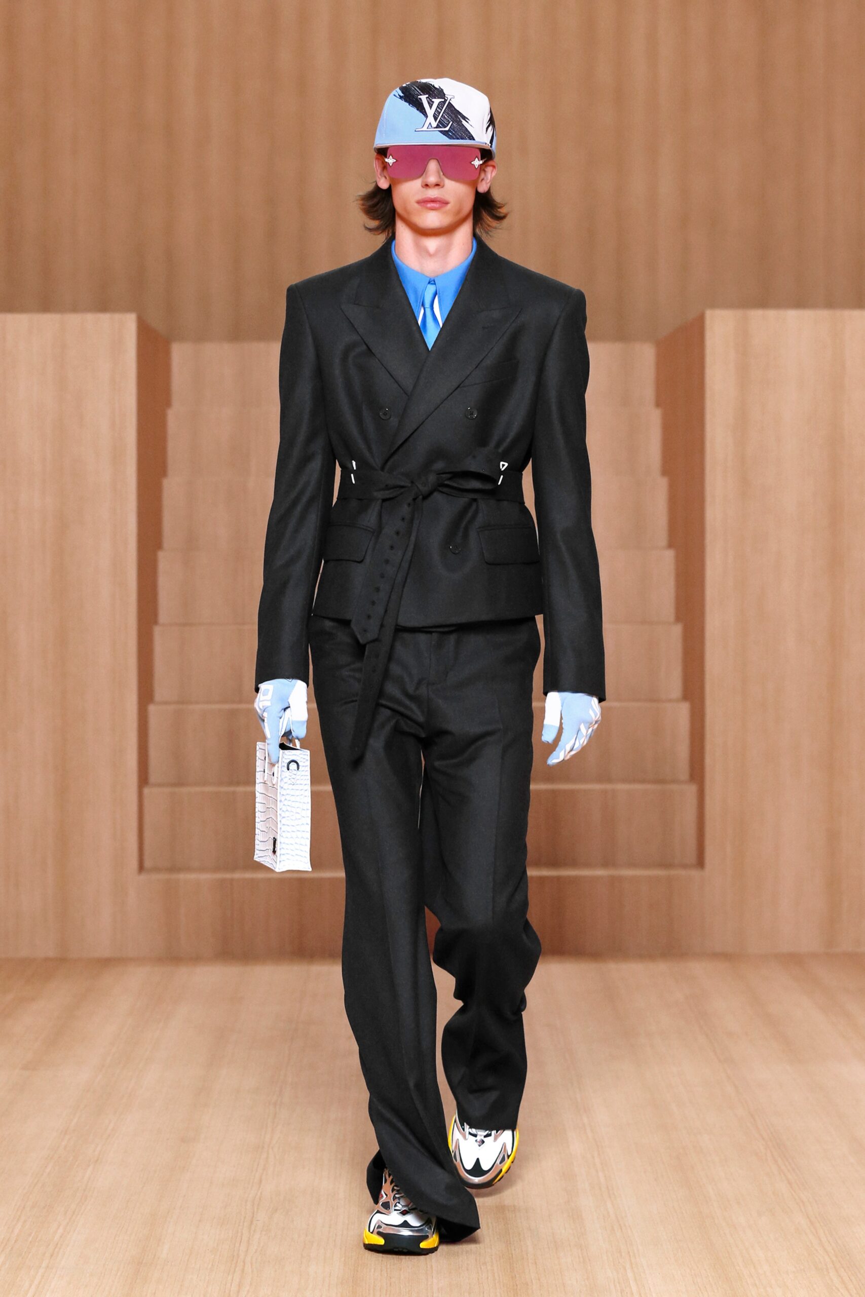 Louis Vuitton S/S 22 Menswear Look 75