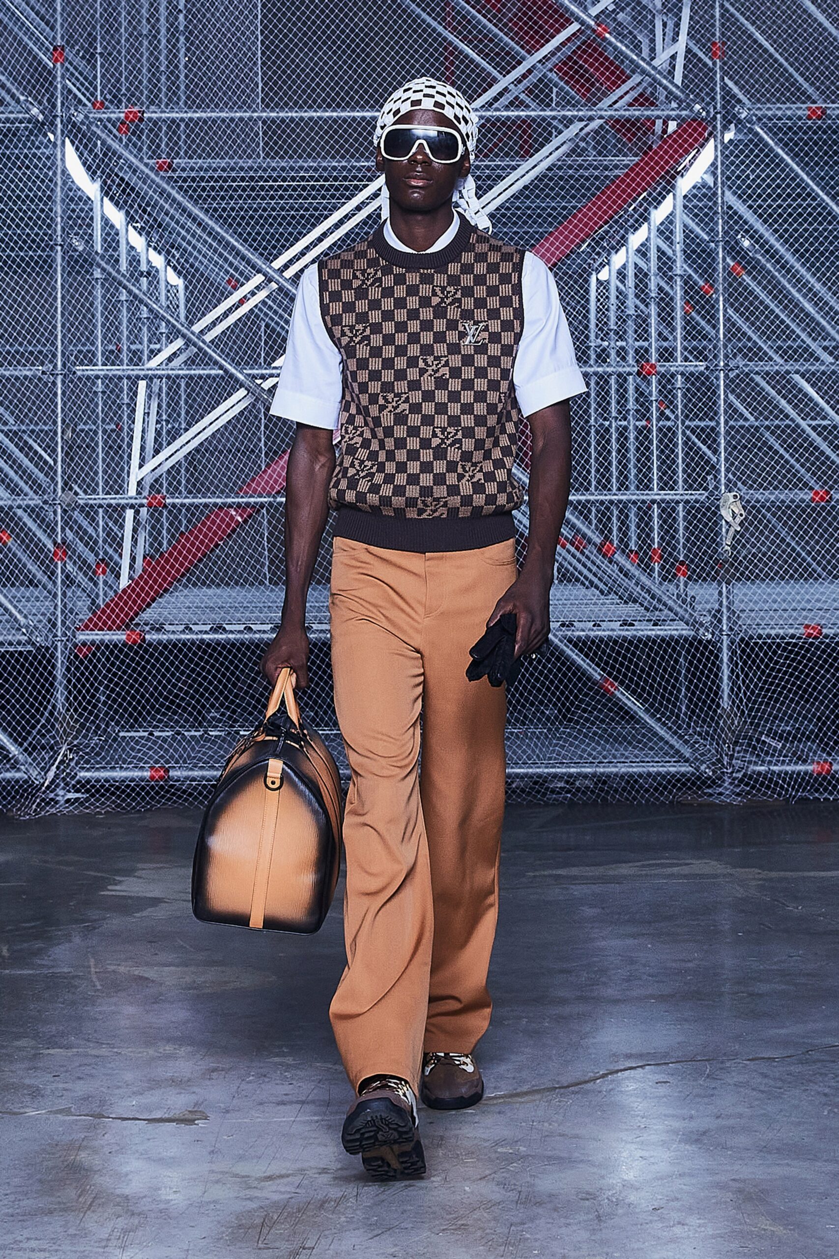 Louis Vuitton F/W 21 Menswear Look 77