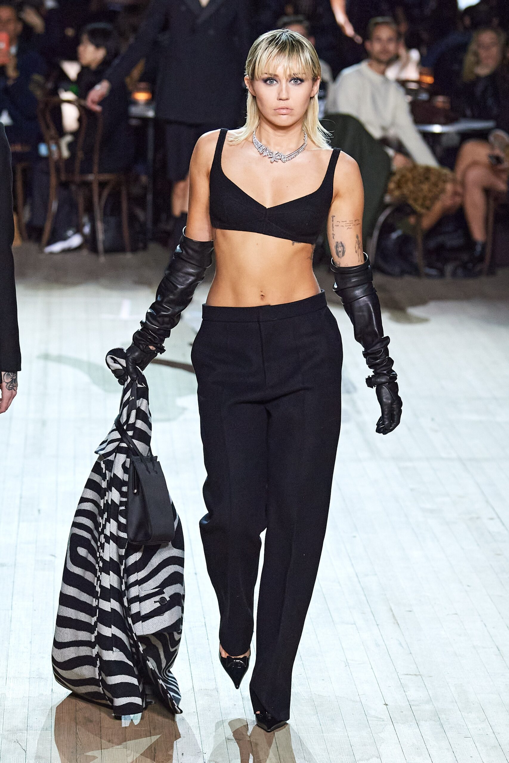 Marc Jacobs F/W 20 Look 77