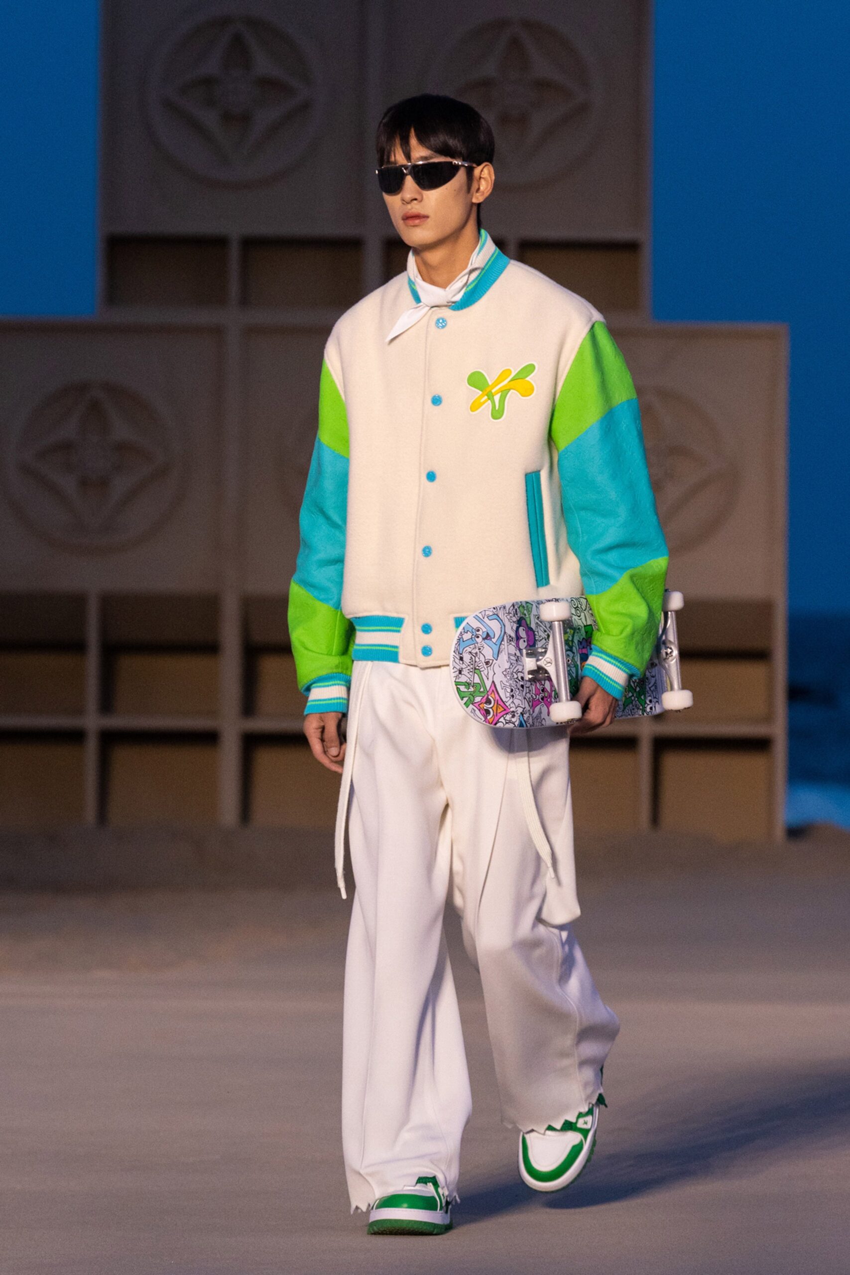 Louis Vuitton S/S 23 Menswear Look 77