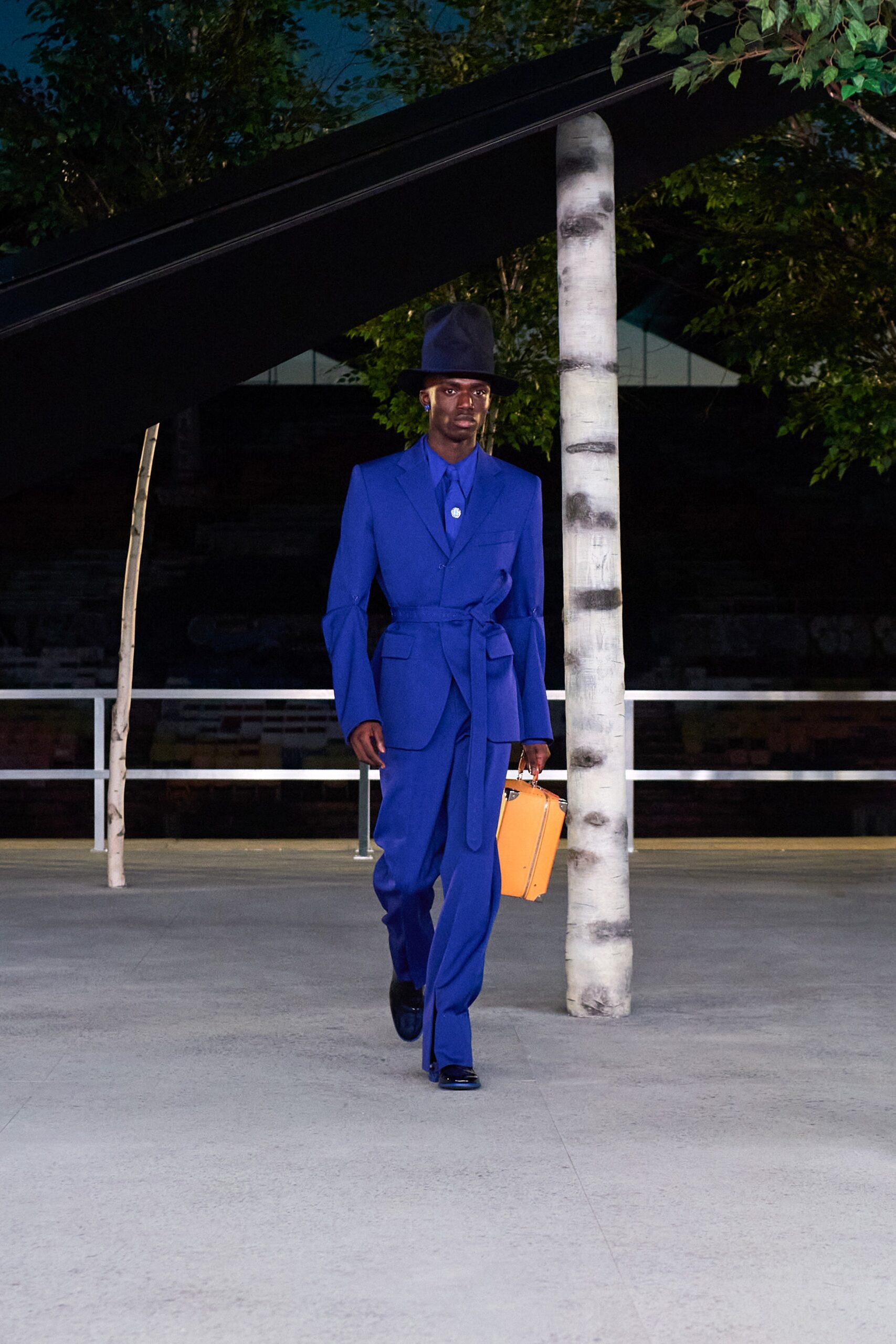 Louis Vuitton S/S 22 Menswear Look 80
