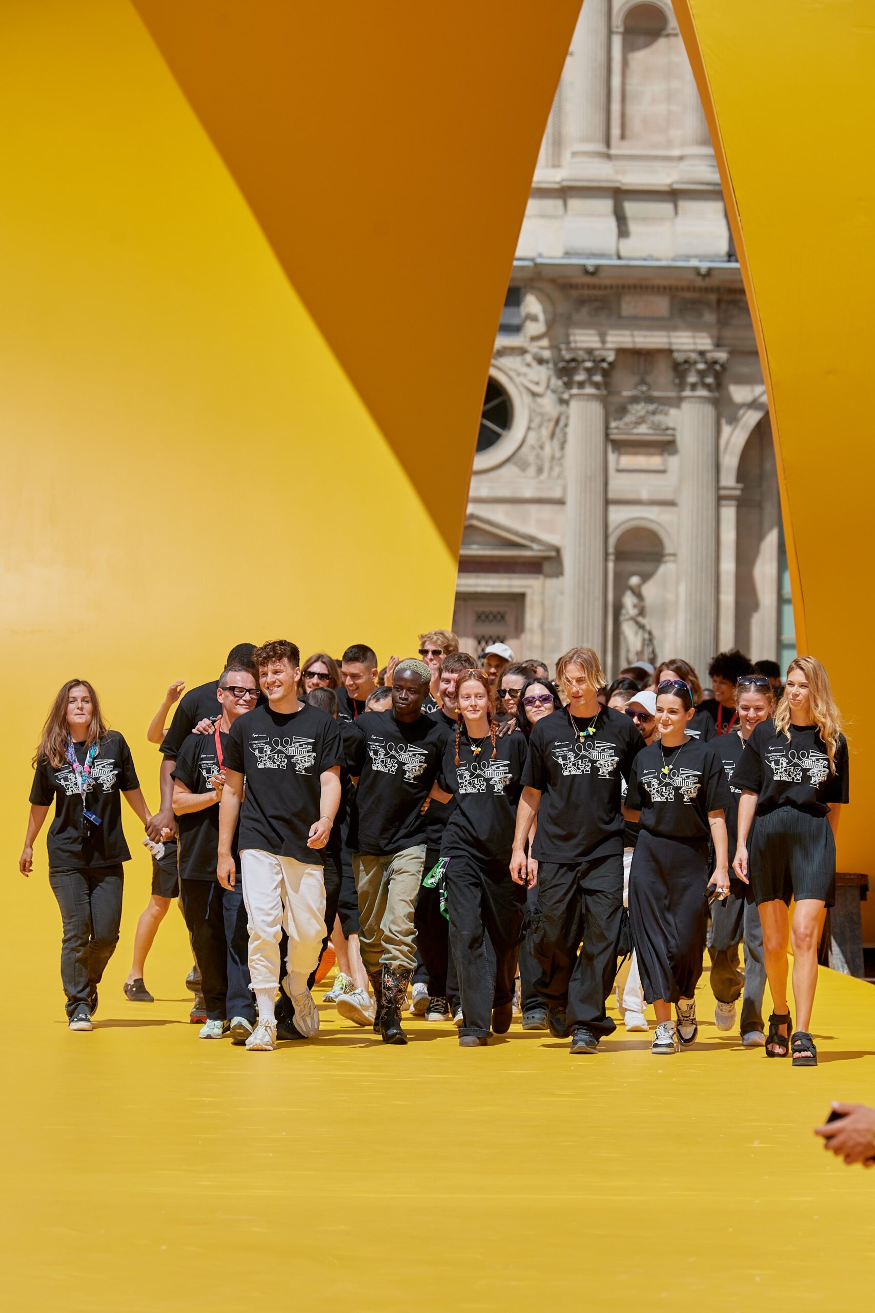 Louis Vuitton S/S 23 Menswear Look 79
