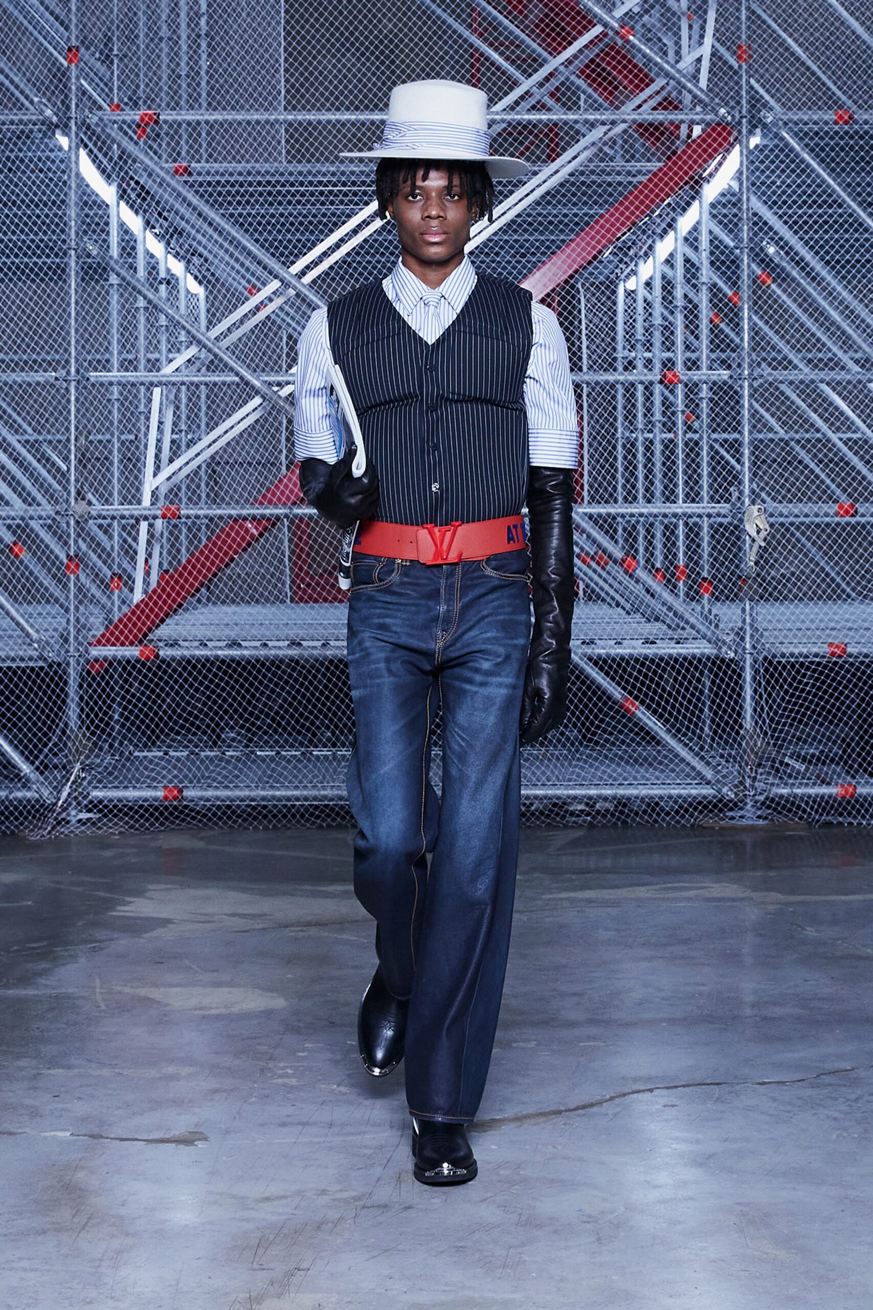 Louis Vuitton F/W 21 Menswear Look 91