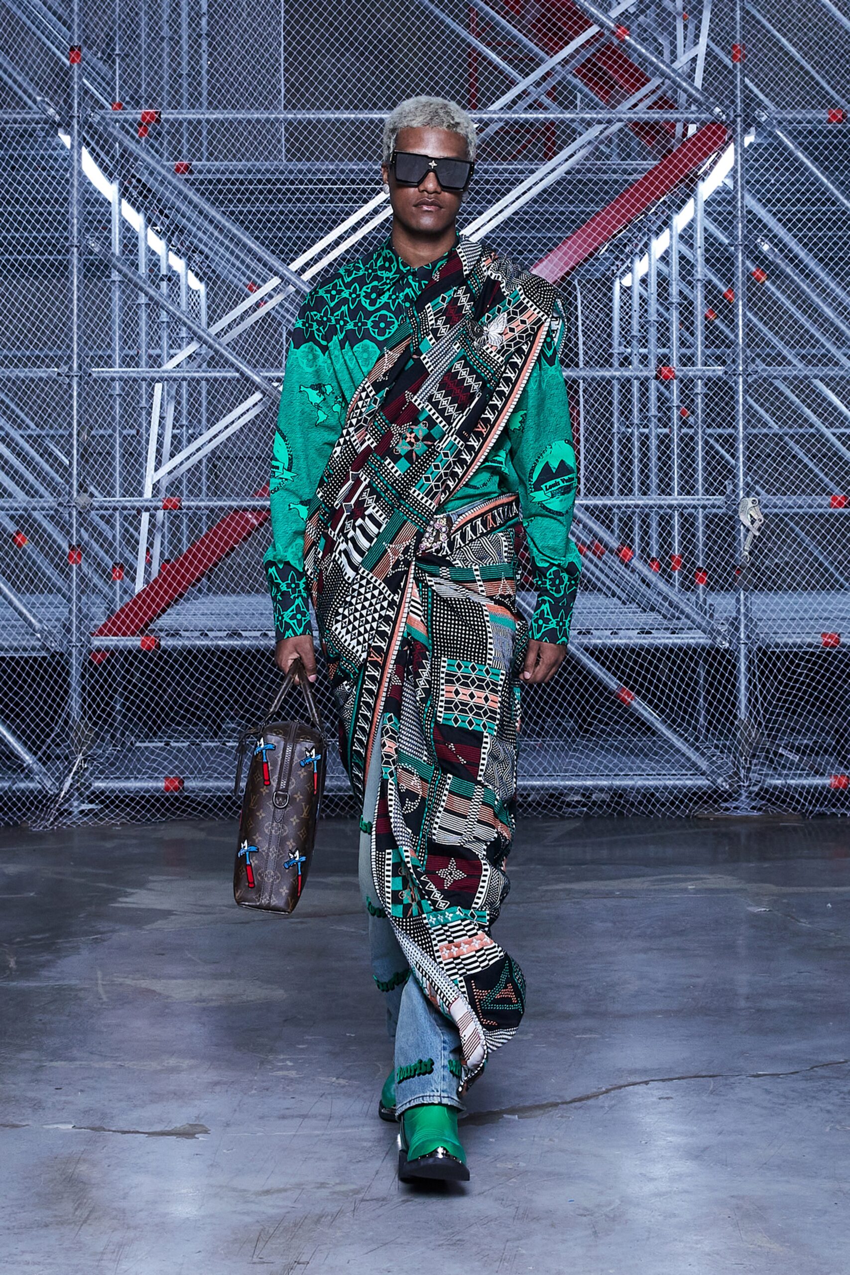 Louis Vuitton F/W 21 Menswear Look 98