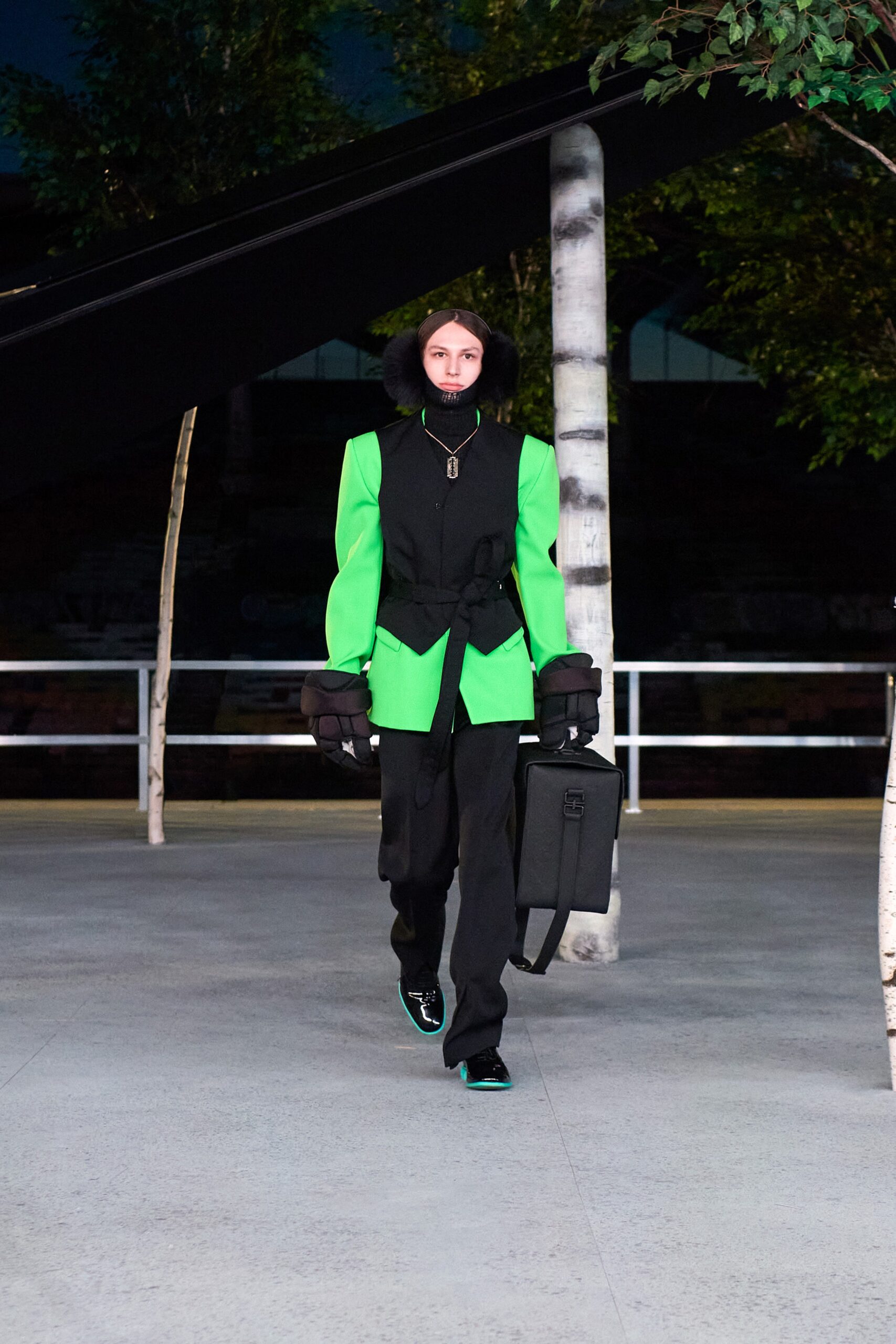 Louis Vuitton S/S 22 Menswear Look 102