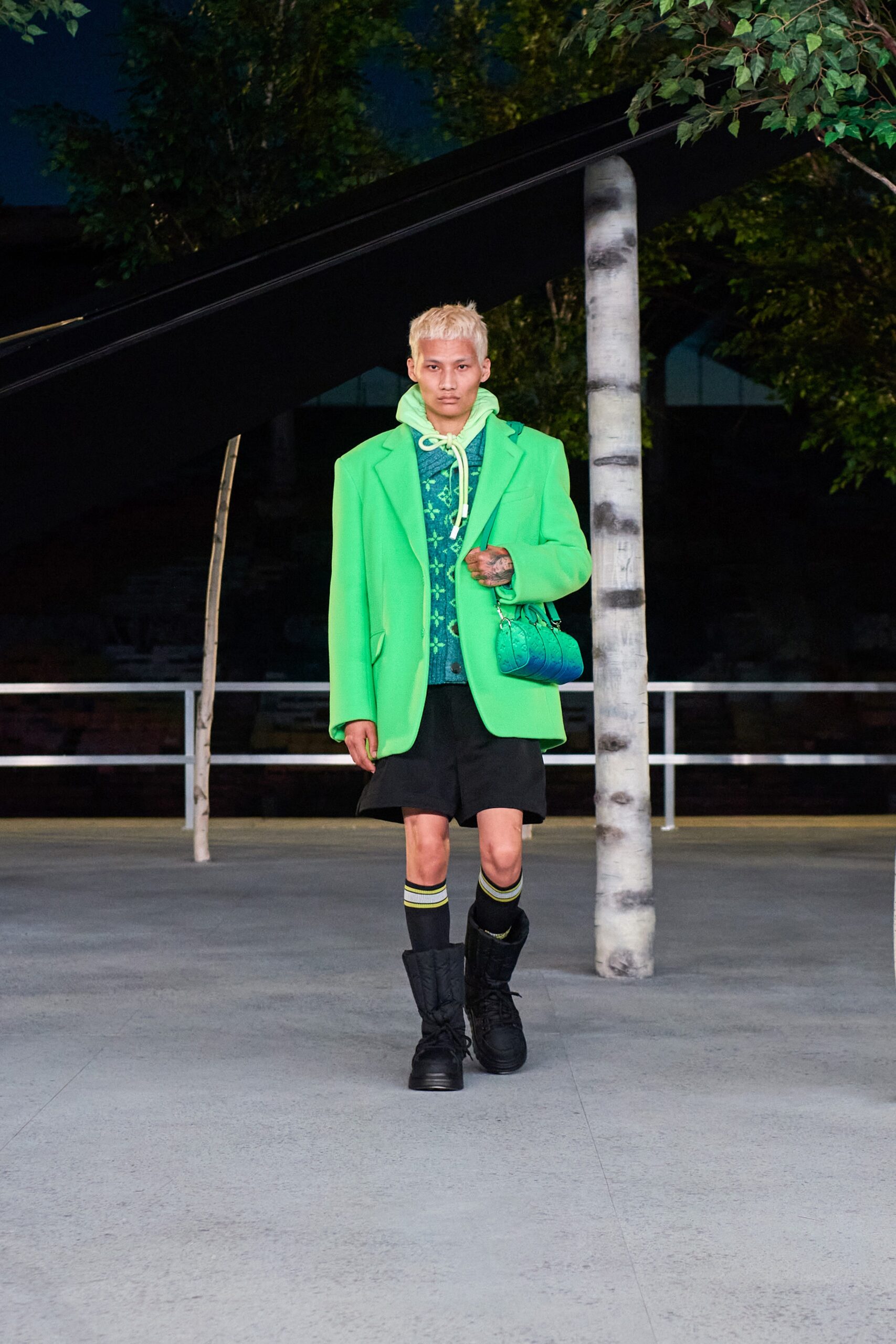Louis Vuitton S/S 22 Menswear Look 108