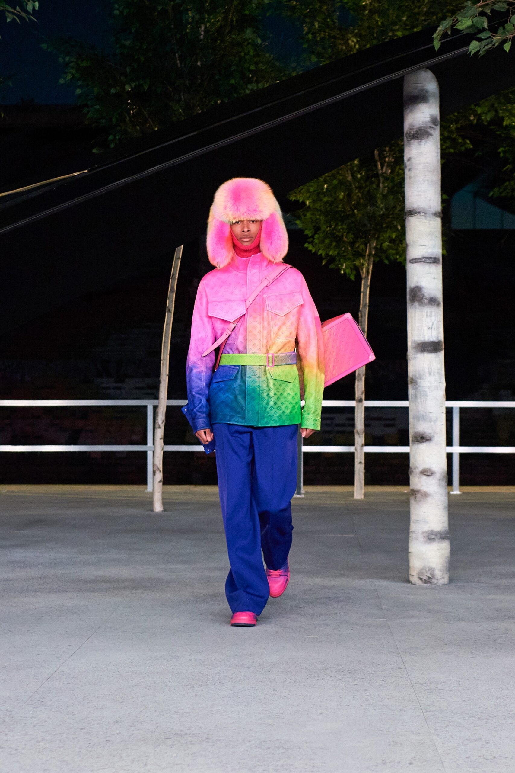 Louis Vuitton S/S 22 Menswear Look 121