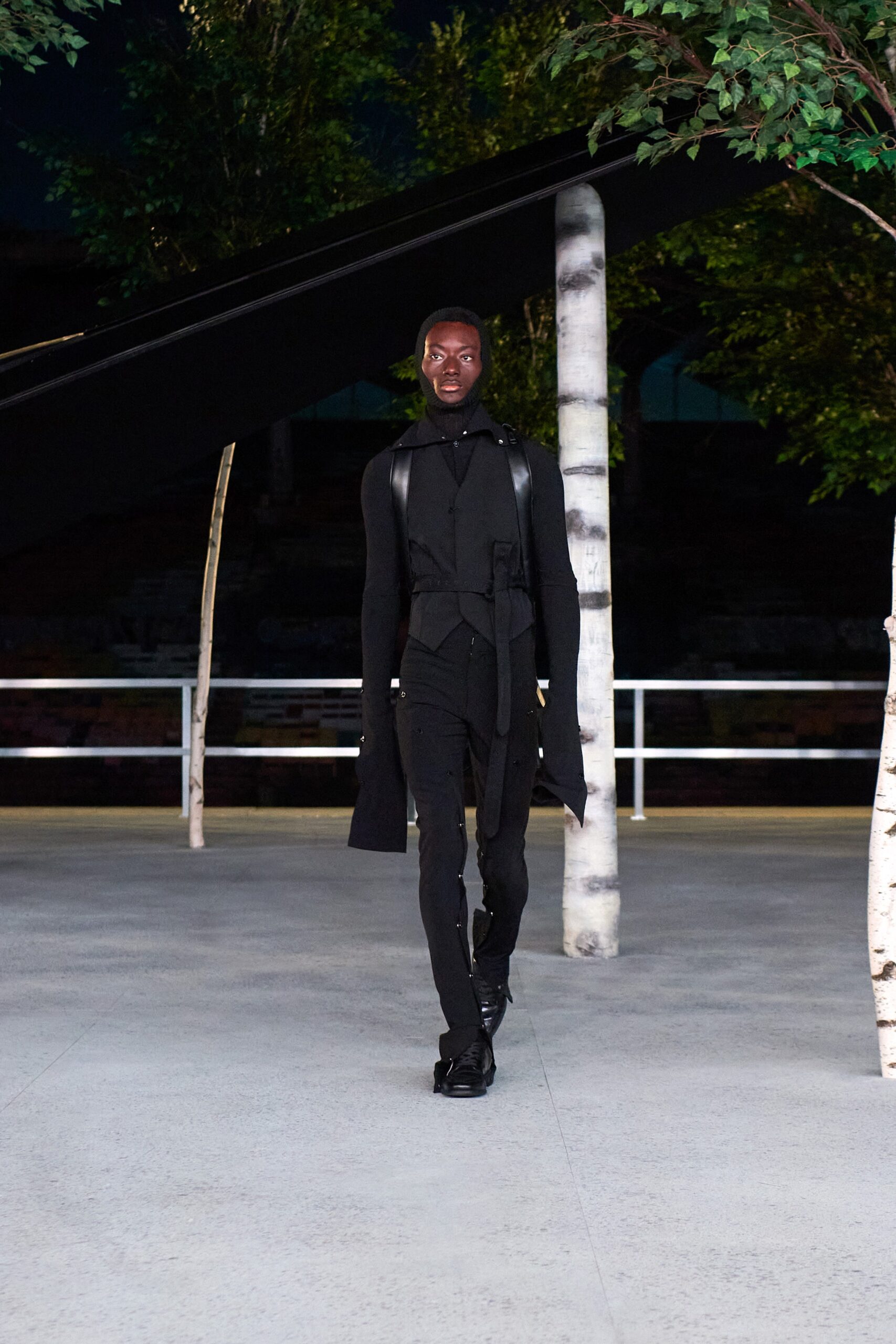 Louis Vuitton S/S 22 Menswear Look 132