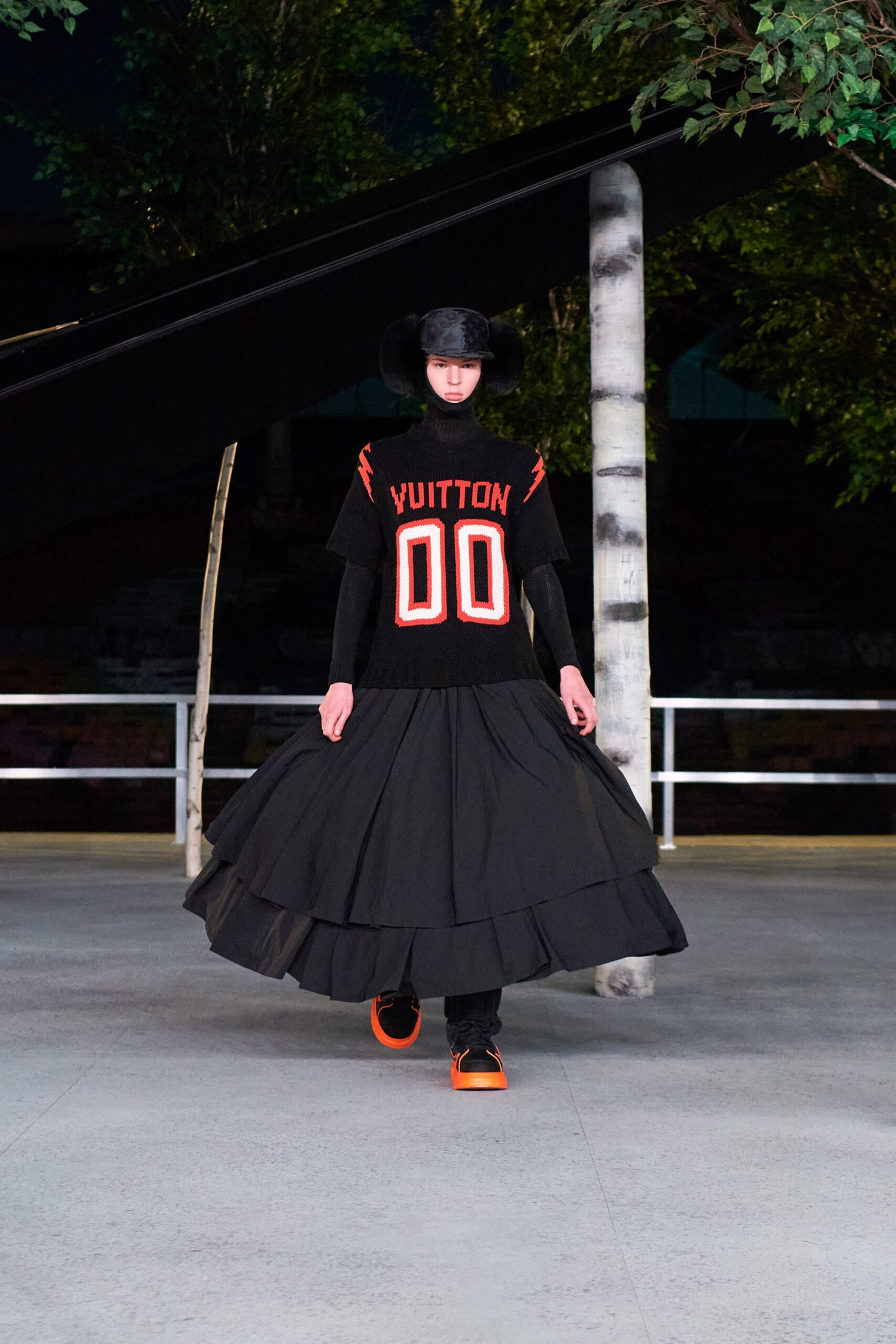 Louis Vuitton S/S 22 Menswear Look 136