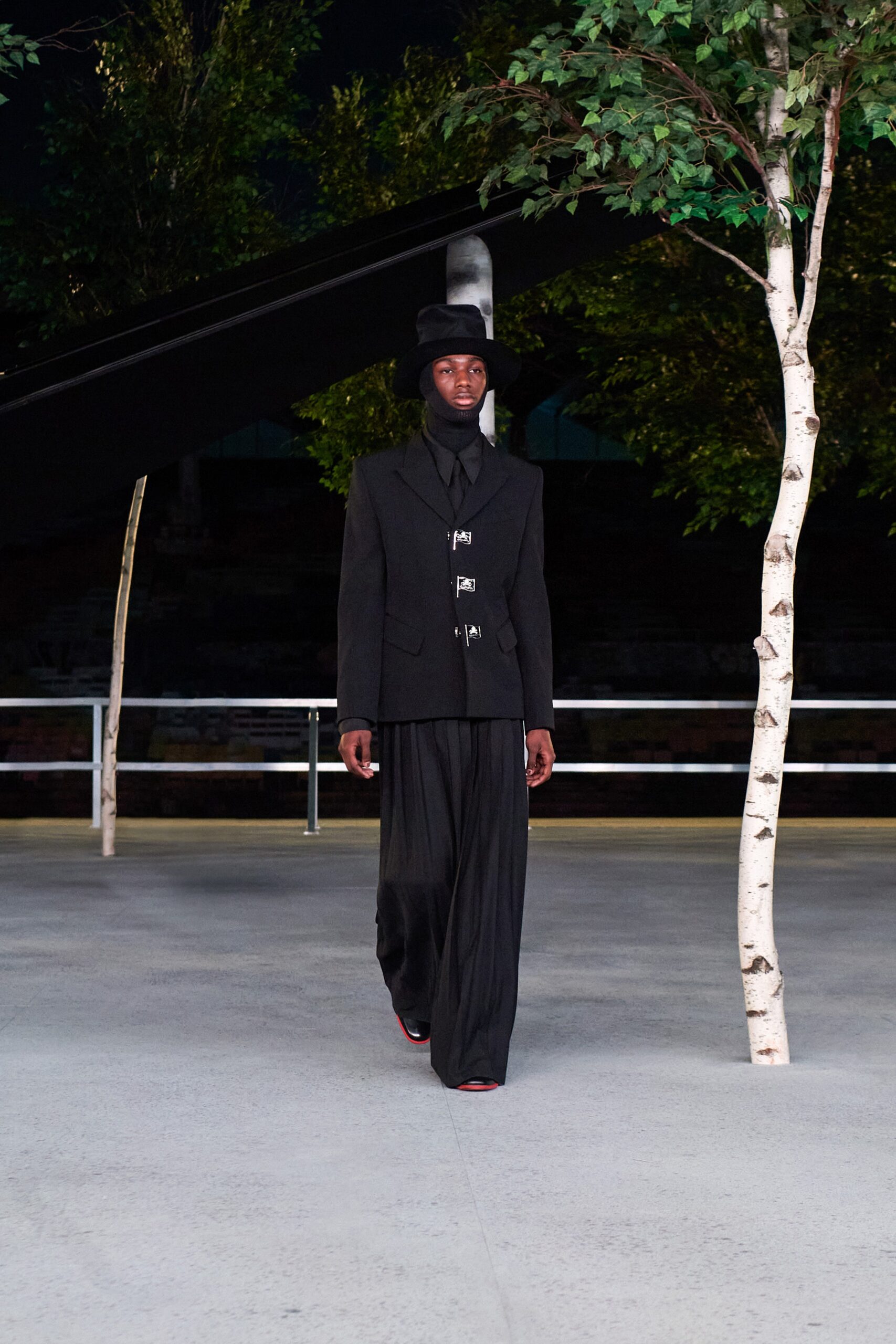 Louis Vuitton S/S 22 Menswear Look 139