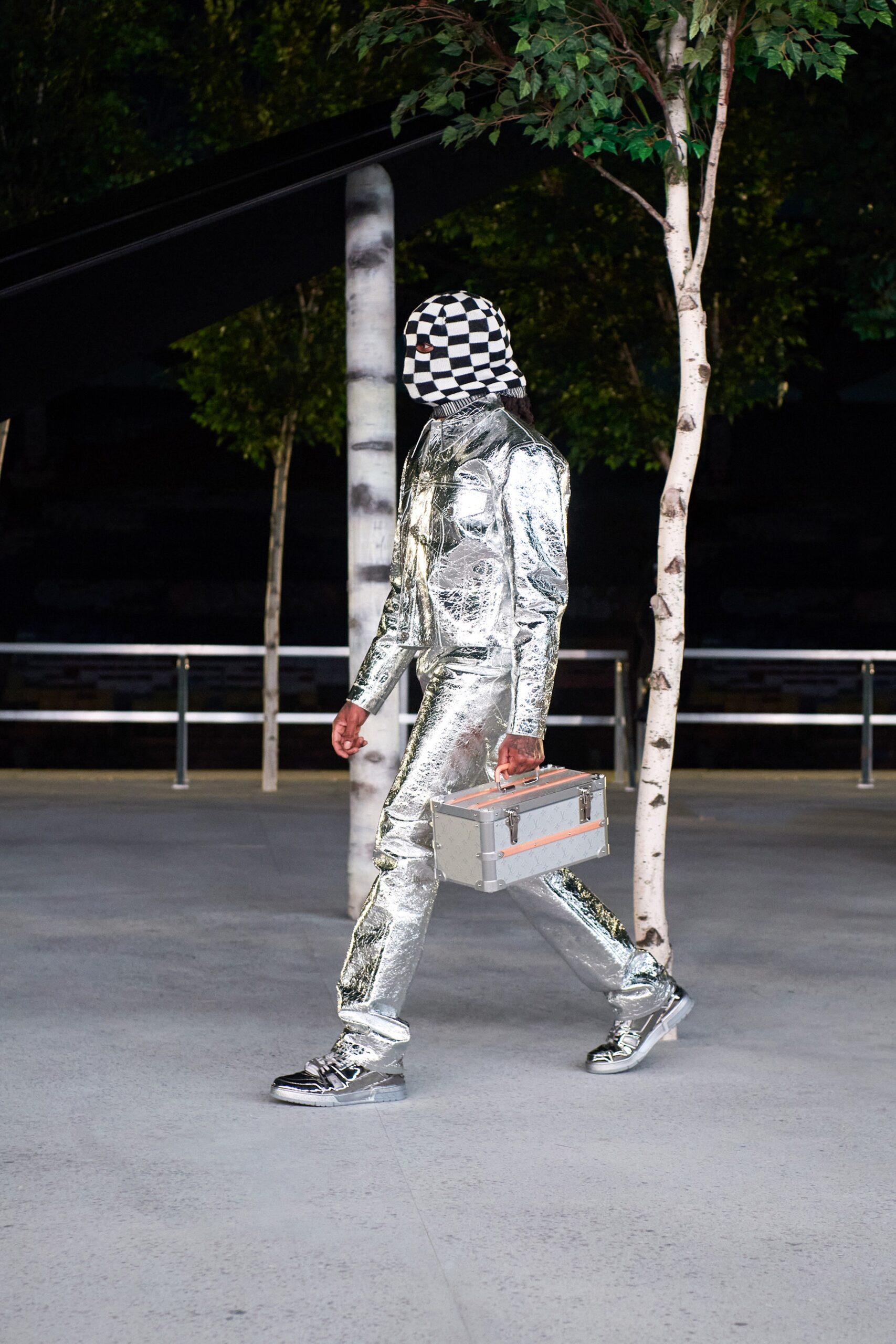 Louis Vuitton S/S 22 Menswear Look 148