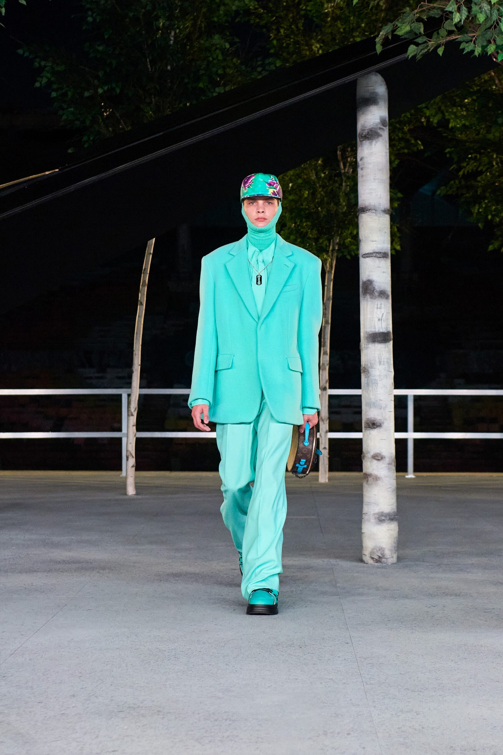Louis Vuitton S/S 22 Menswear Look 160