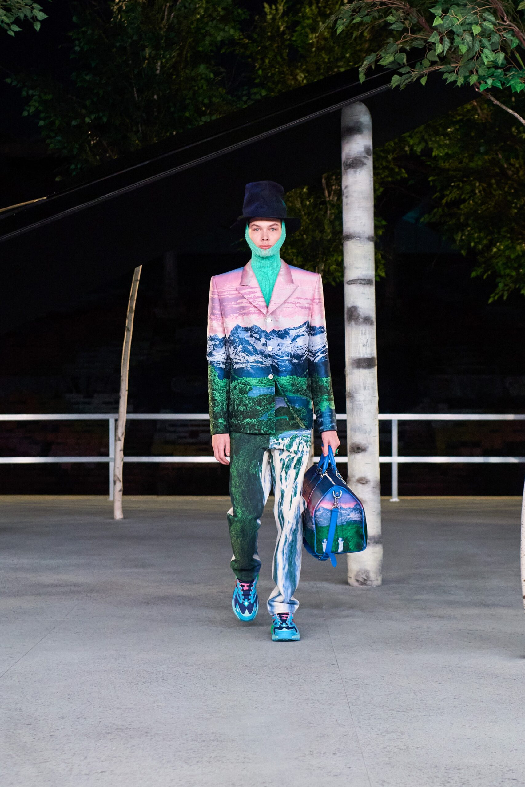 Louis Vuitton S/S 22 Menswear Look 161