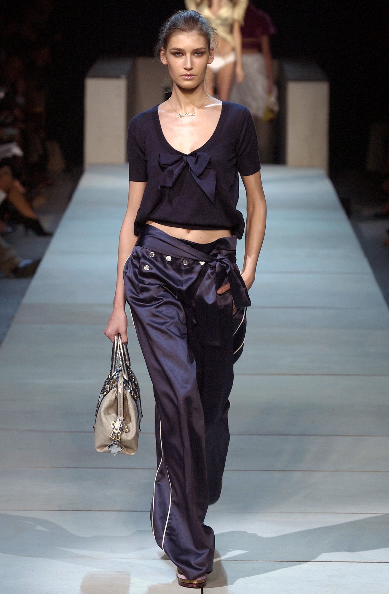 Louis Vuitton S/S 04 Look 19