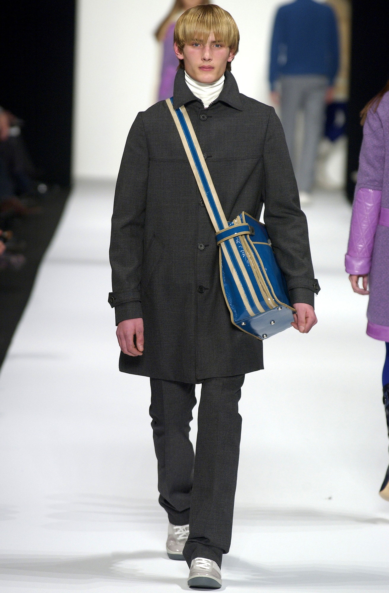 Marc Jacobs F/W 03 Look 33