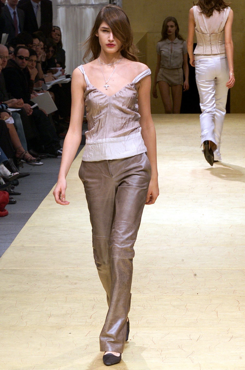 Louis Vuitton F/W 02 Look 4
