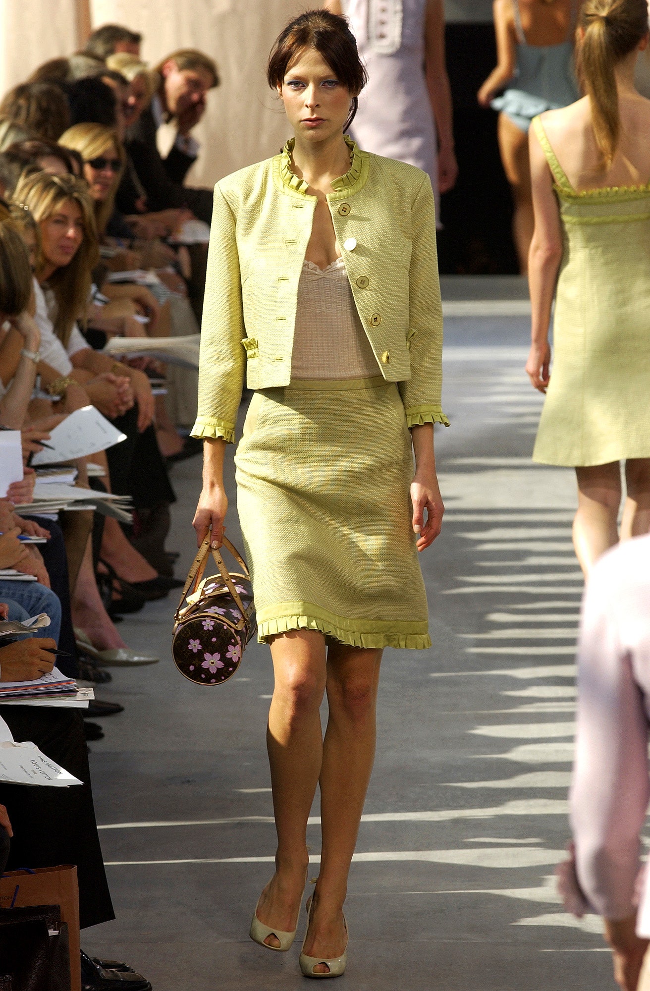 Louis Vuitton S/S 03 Look 40