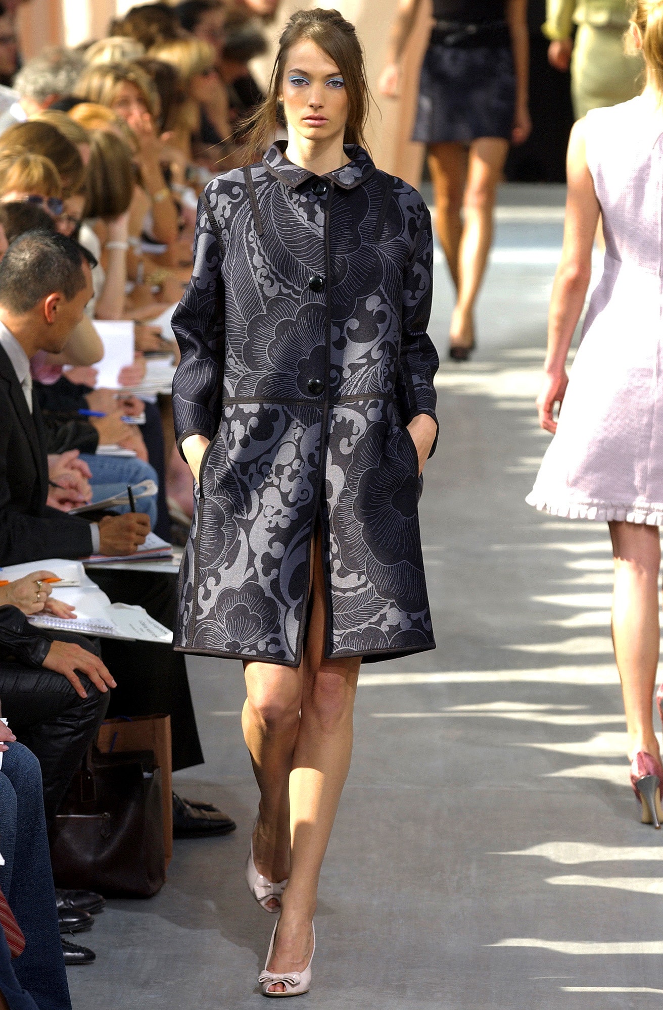 Louis Vuitton S/S 03 Look 42