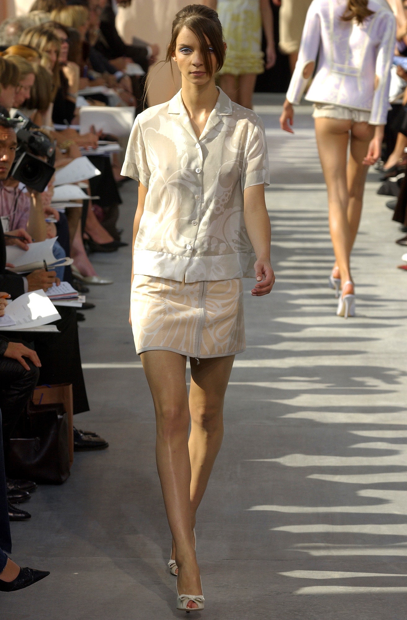 Louis Vuitton S/S 03 Look 49