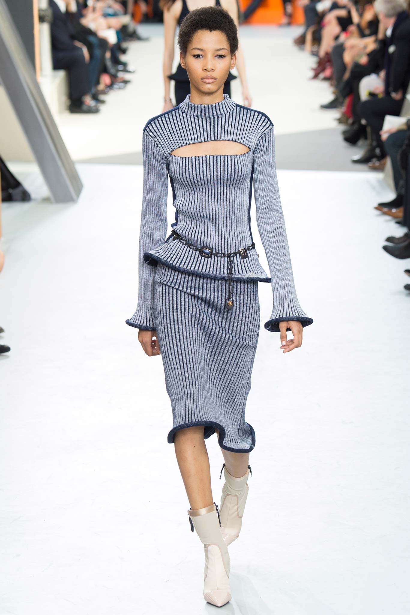 Louis Vuitton F/W 15 Look 5