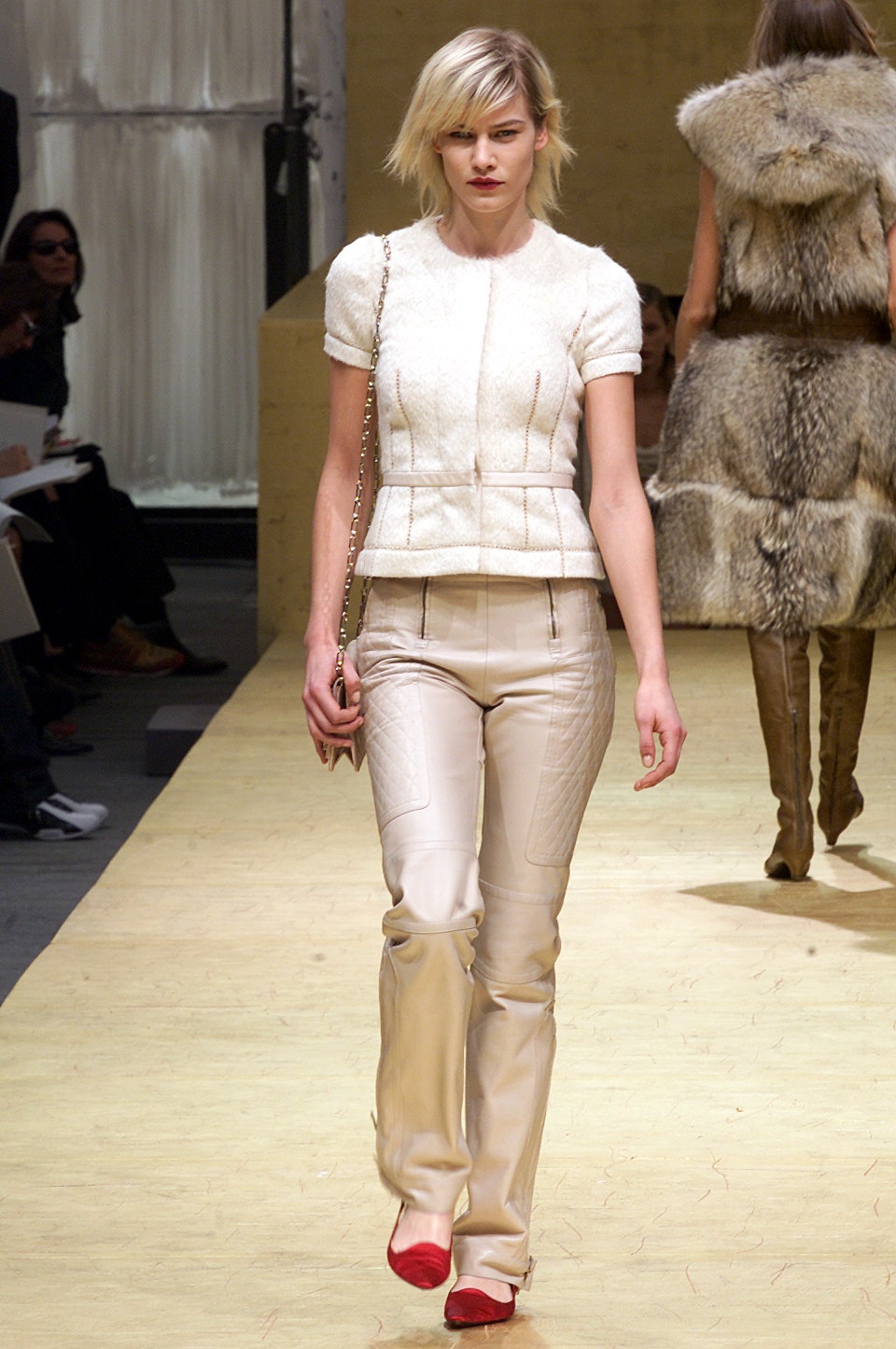 Louis Vuitton F/W 02 Look 7