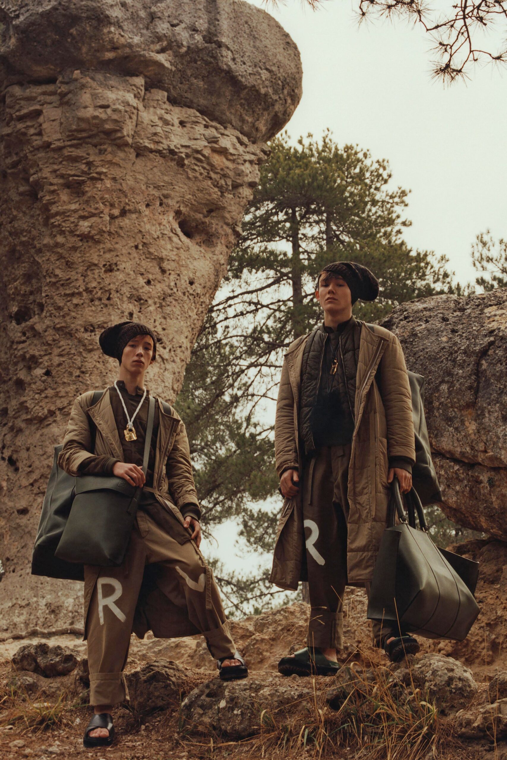 Loewe F/W 16 Menswear Look 1
