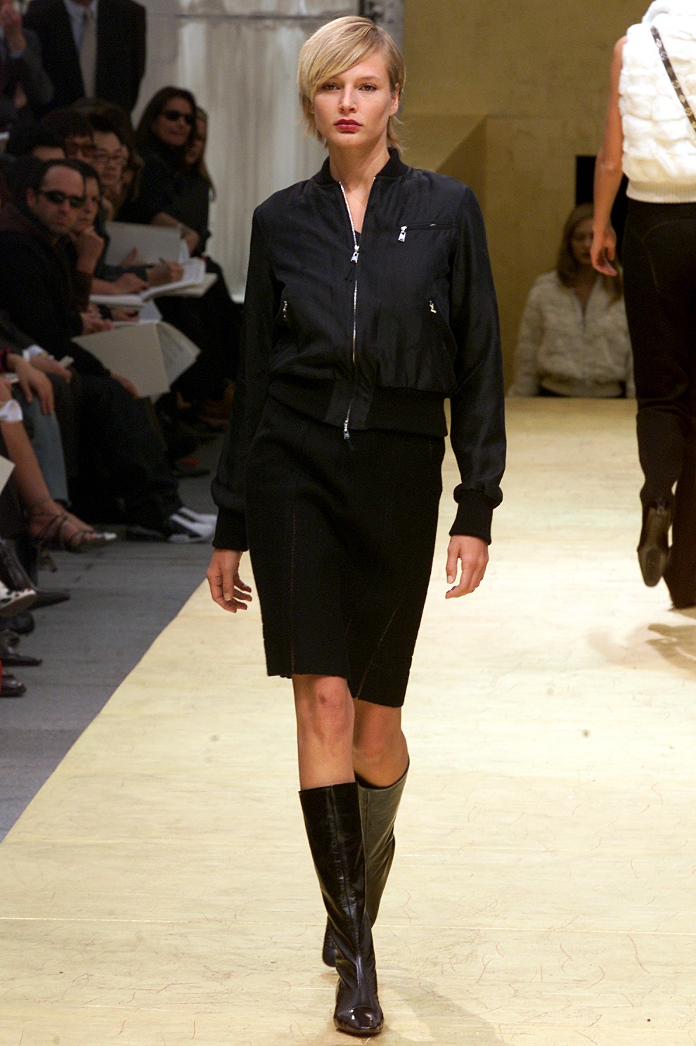 Louis Vuitton F/W 02 Look 15