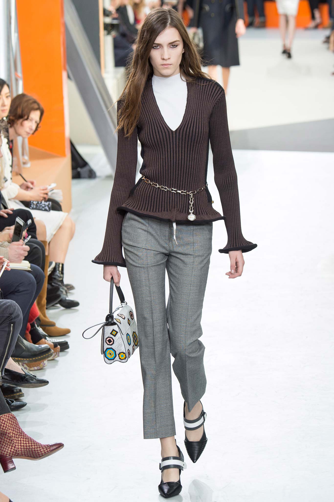 Louis Vuitton F/W 15 Look 15
