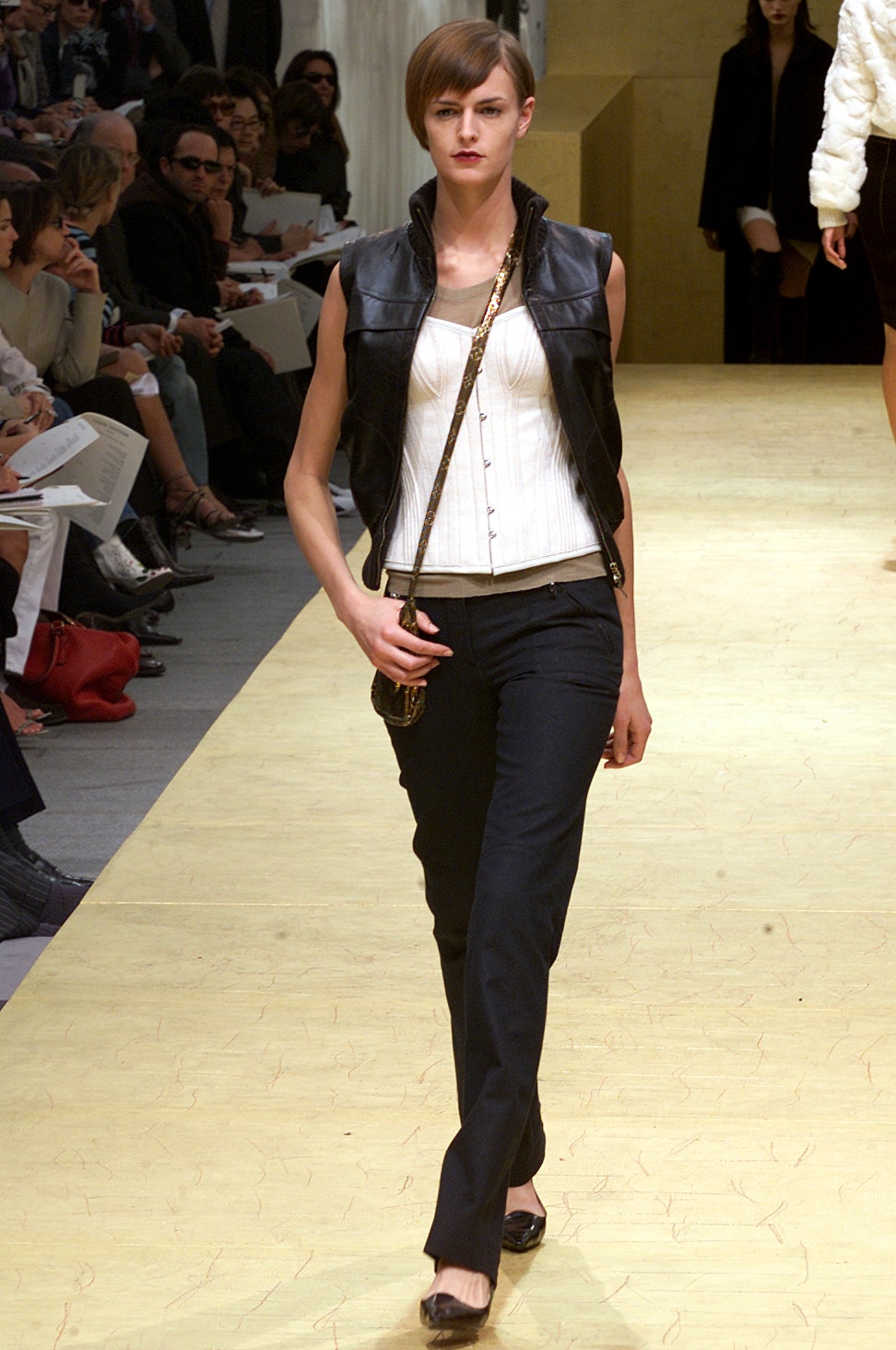 Louis Vuitton F/W 02 Look 17
