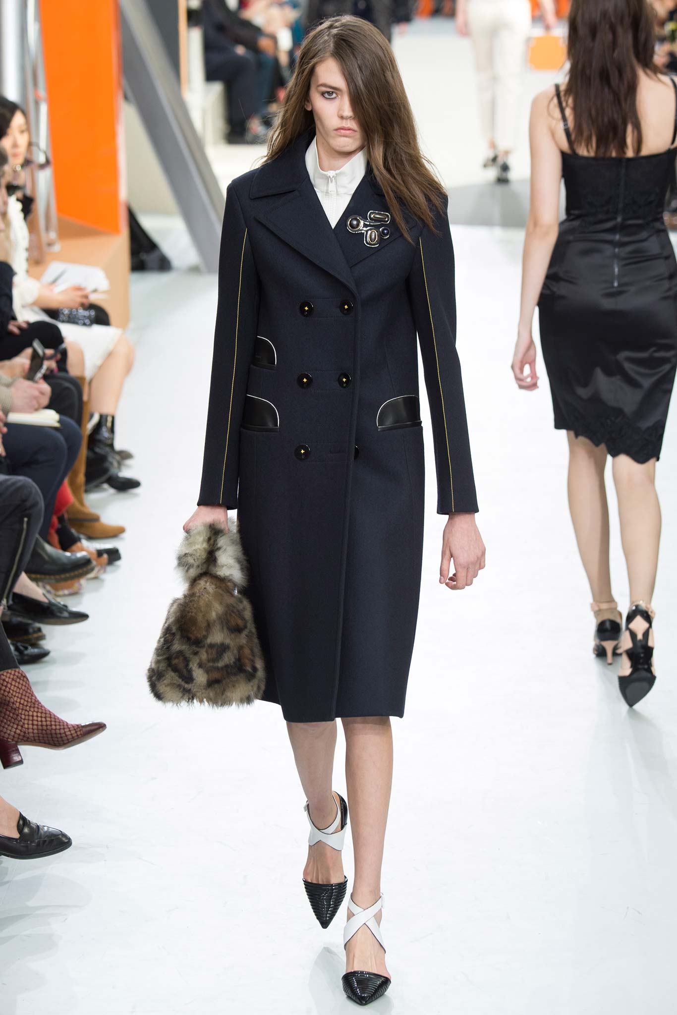 Louis Vuitton F/W 15 Look 16