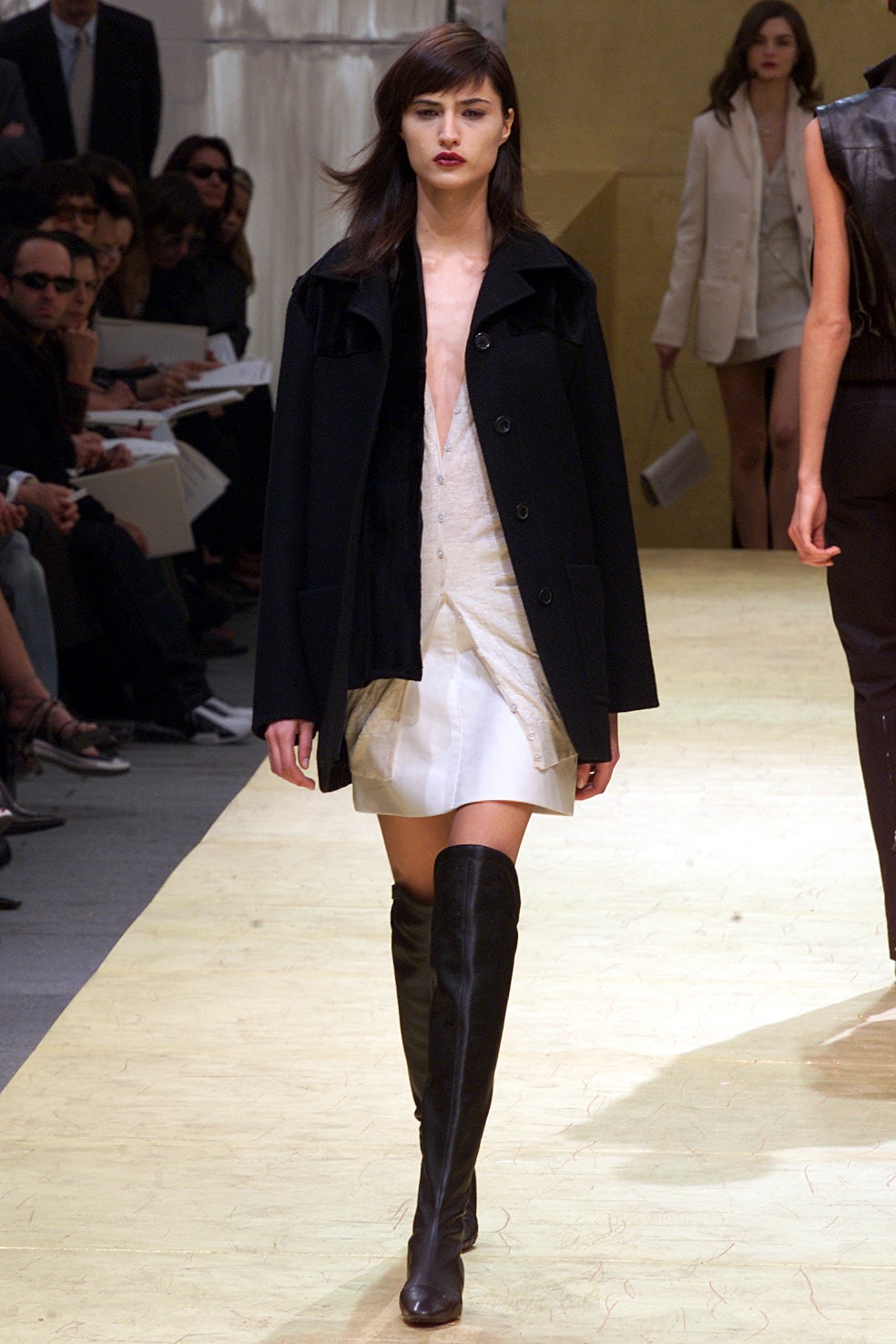 Louis Vuitton F/W 02 Look 18