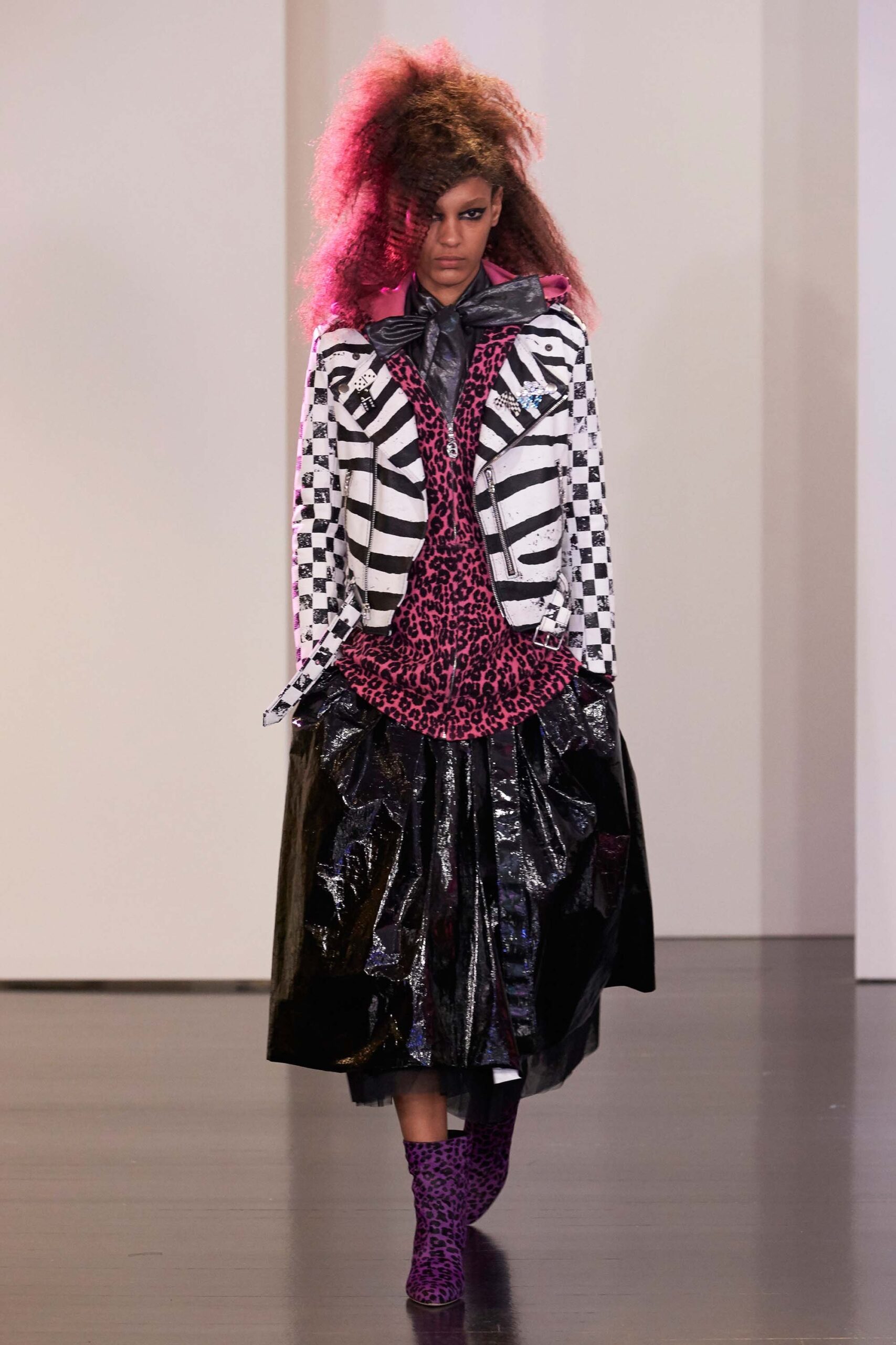 Marc Jacobs Resort 17 Look 2