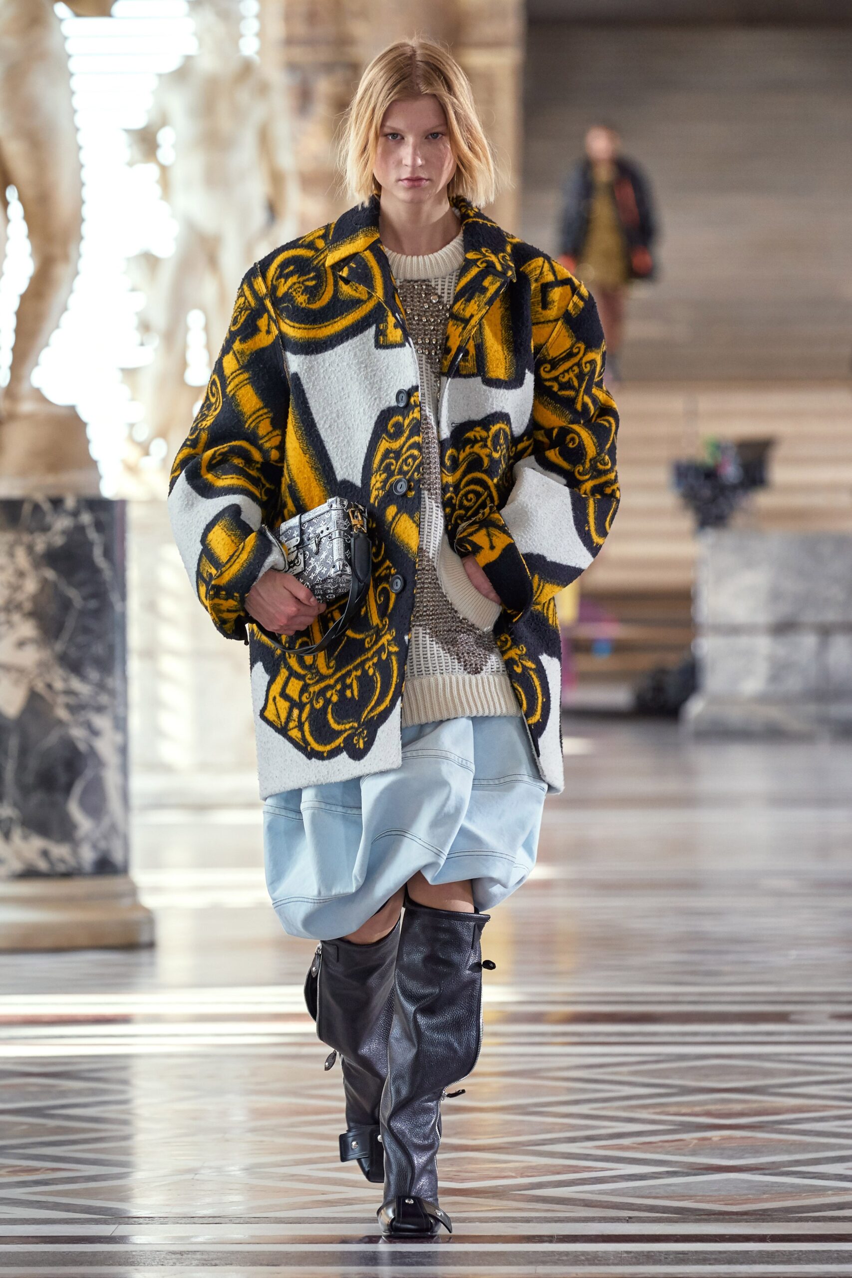 Louis Vuitton F/W 21 Look 22