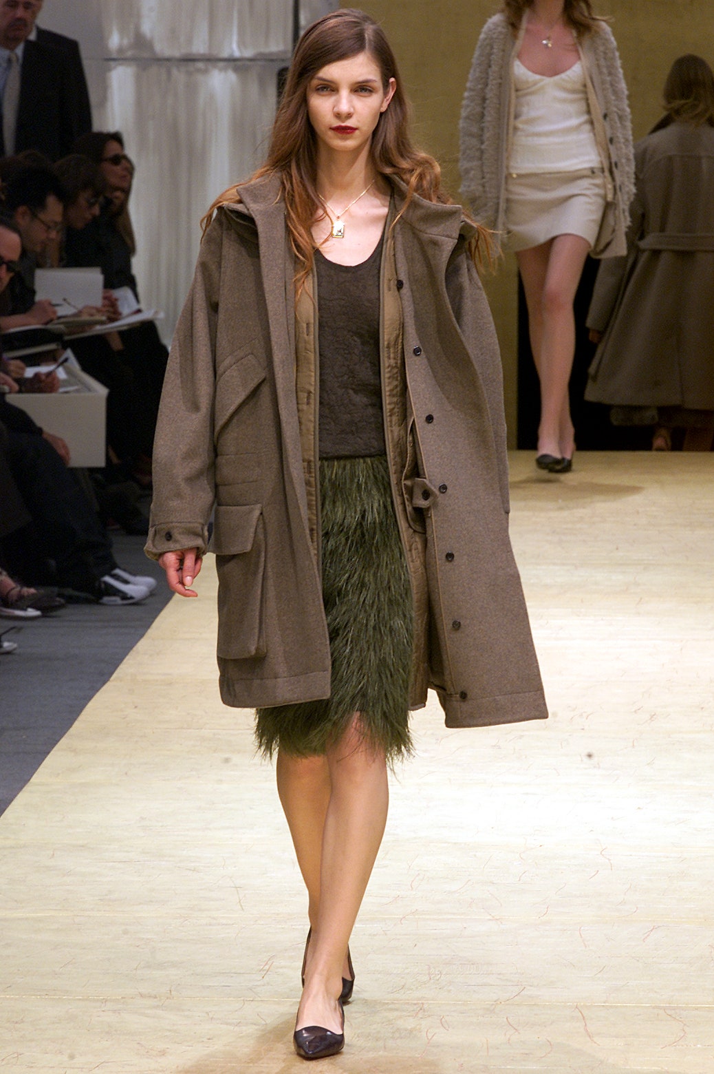 Louis Vuitton F/W 02 Look 27