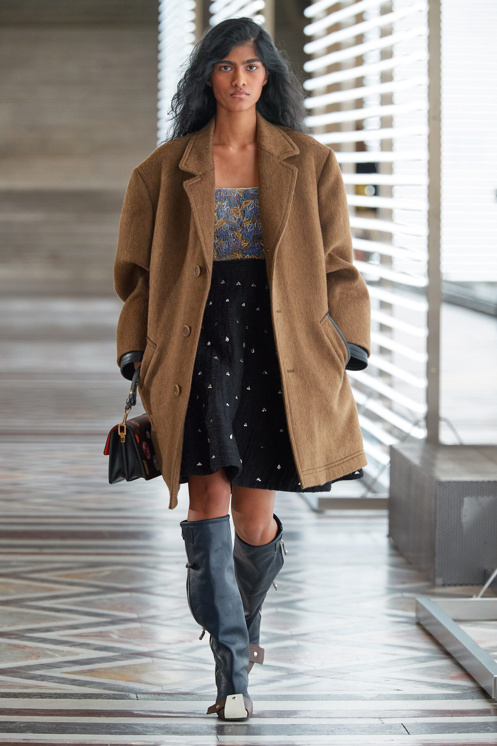 Louis Vuitton F/W 21 Look 27