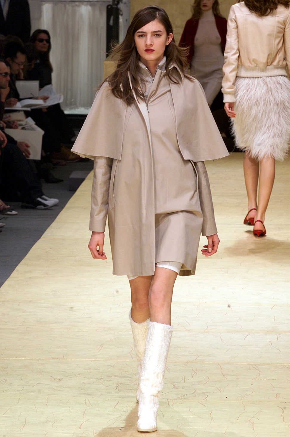 Louis Vuitton F/W 02 Look 33