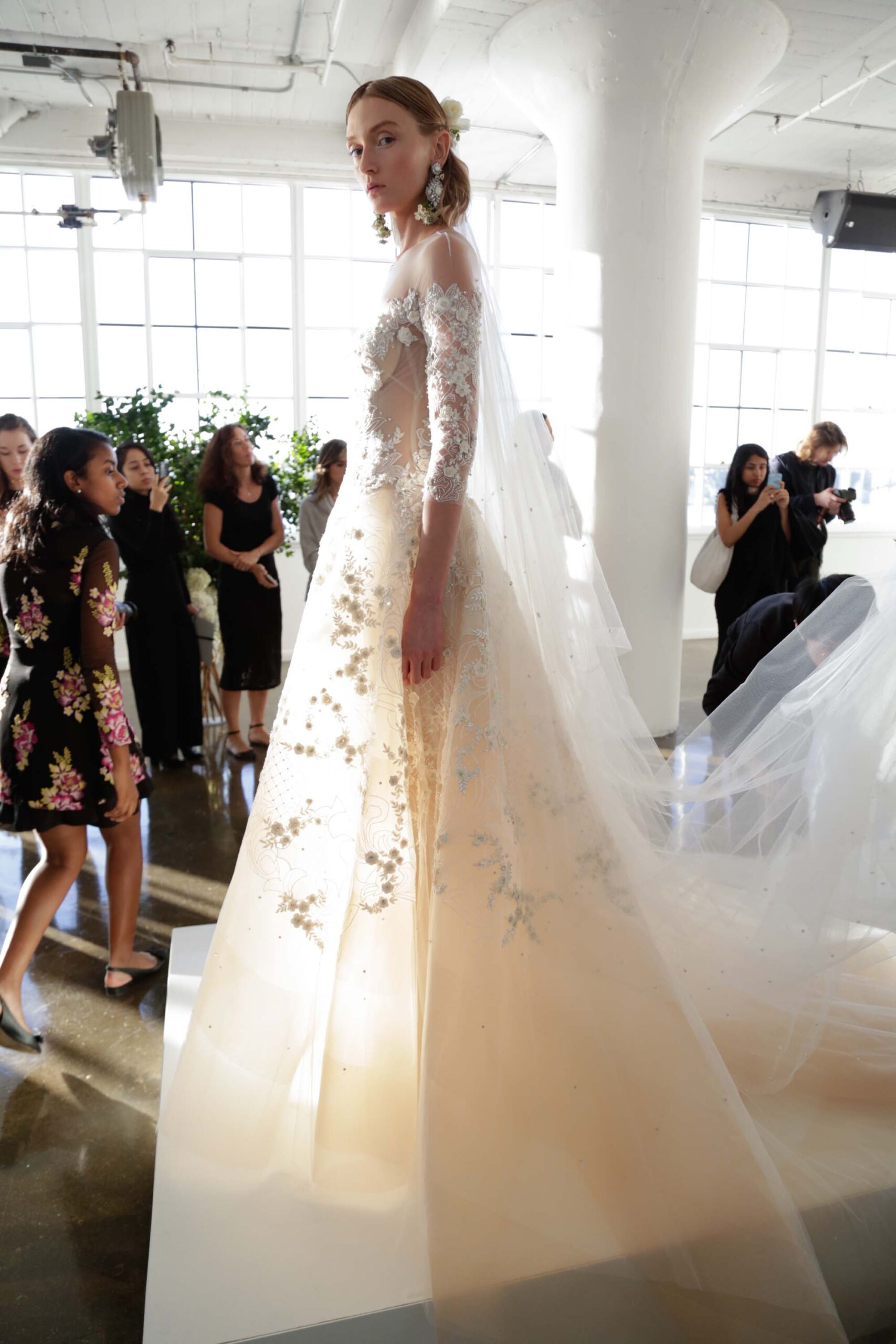 Marchesa F/W 17 Bridal Look 8