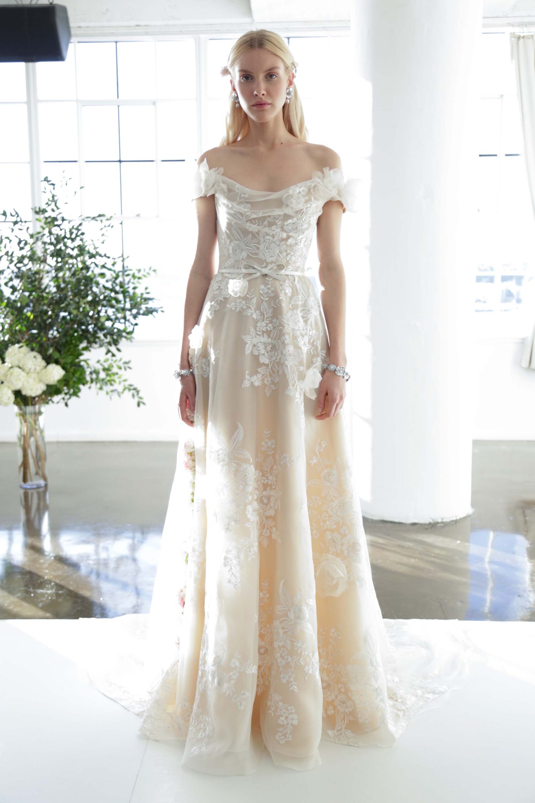 Marchesa F/W 17 Bridal Look 10