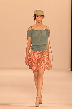 Marc Jacobs S/S 01 Look 4