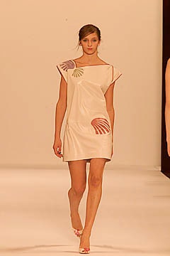 Marc Jacobs S/S 01 Look 8